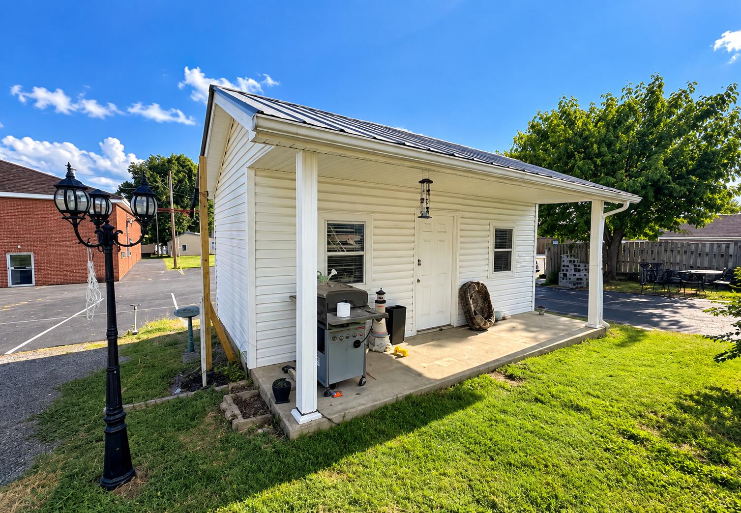 116 E High Street Property Photo 14