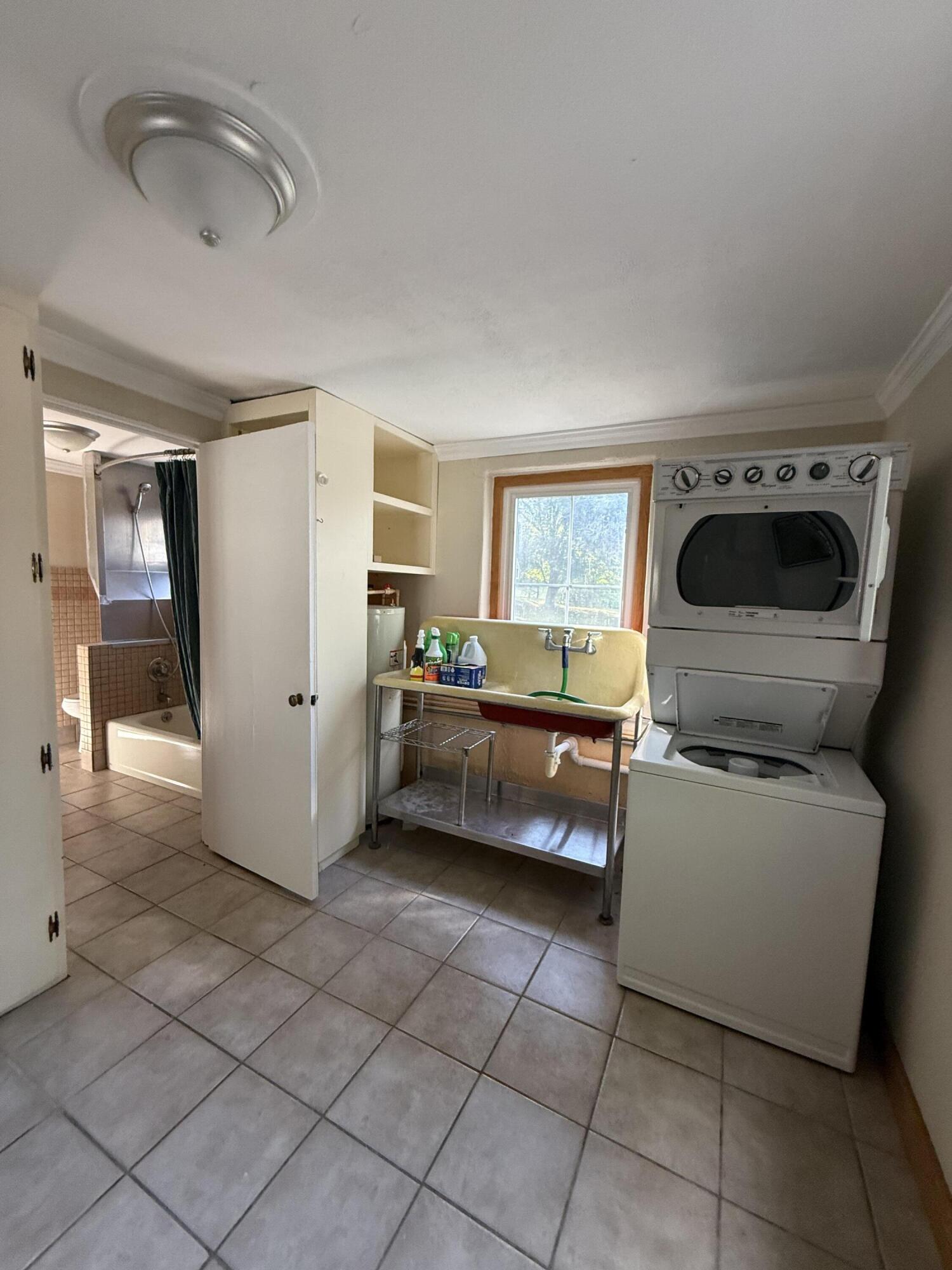 200 High Street Property Photo 16