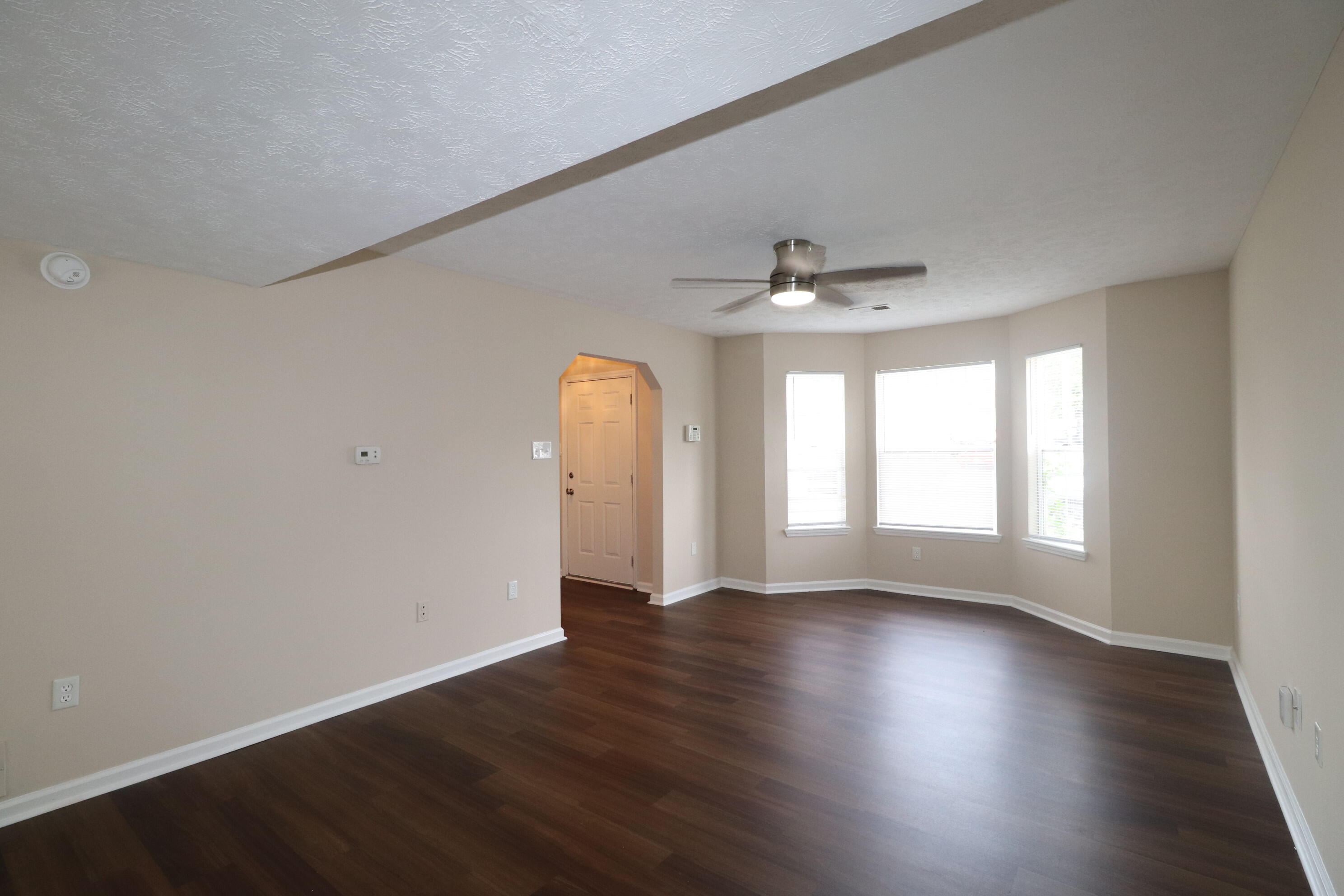 303 Anthony Drive Property Photo 5