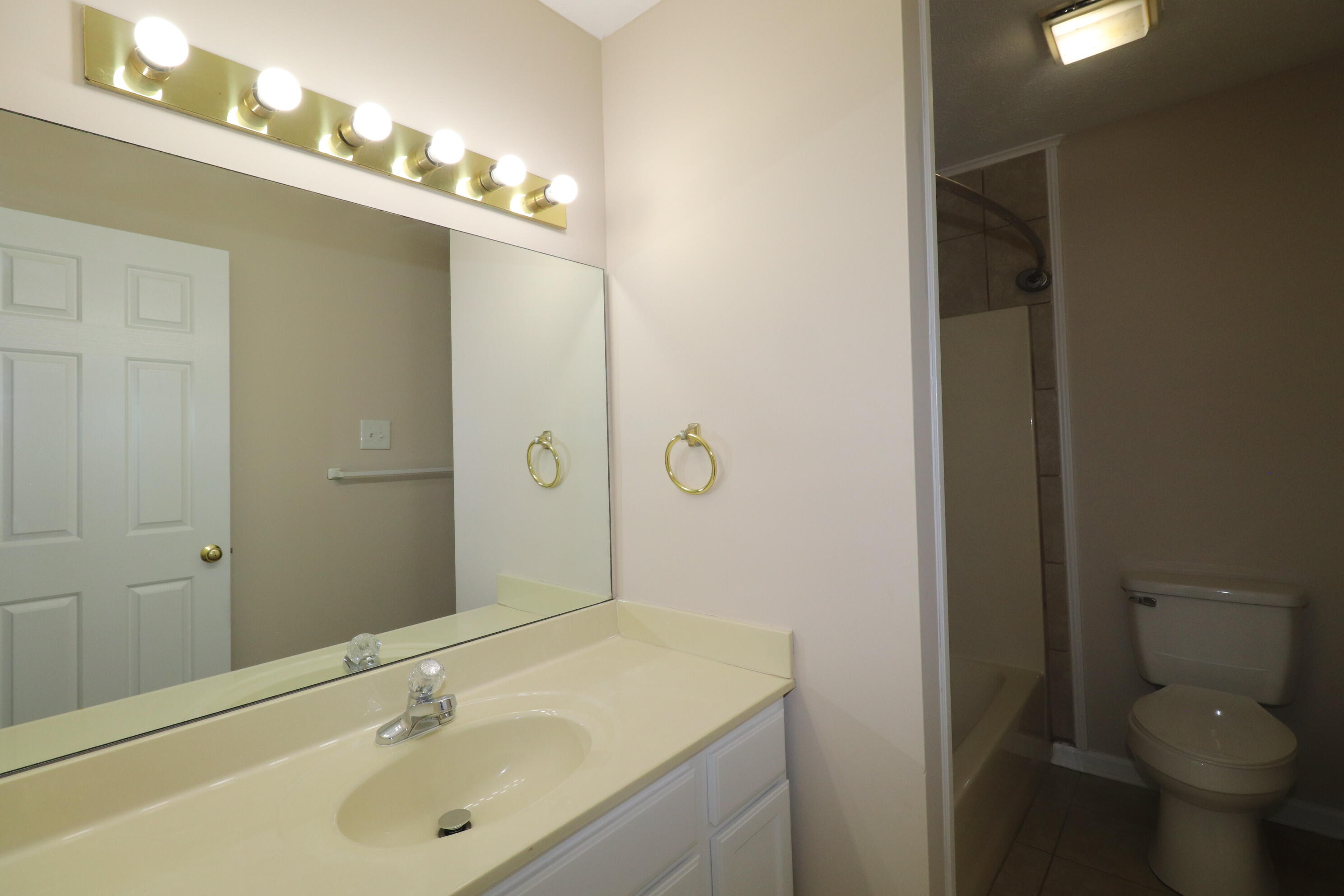 303 Anthony Drive Property Photo 13