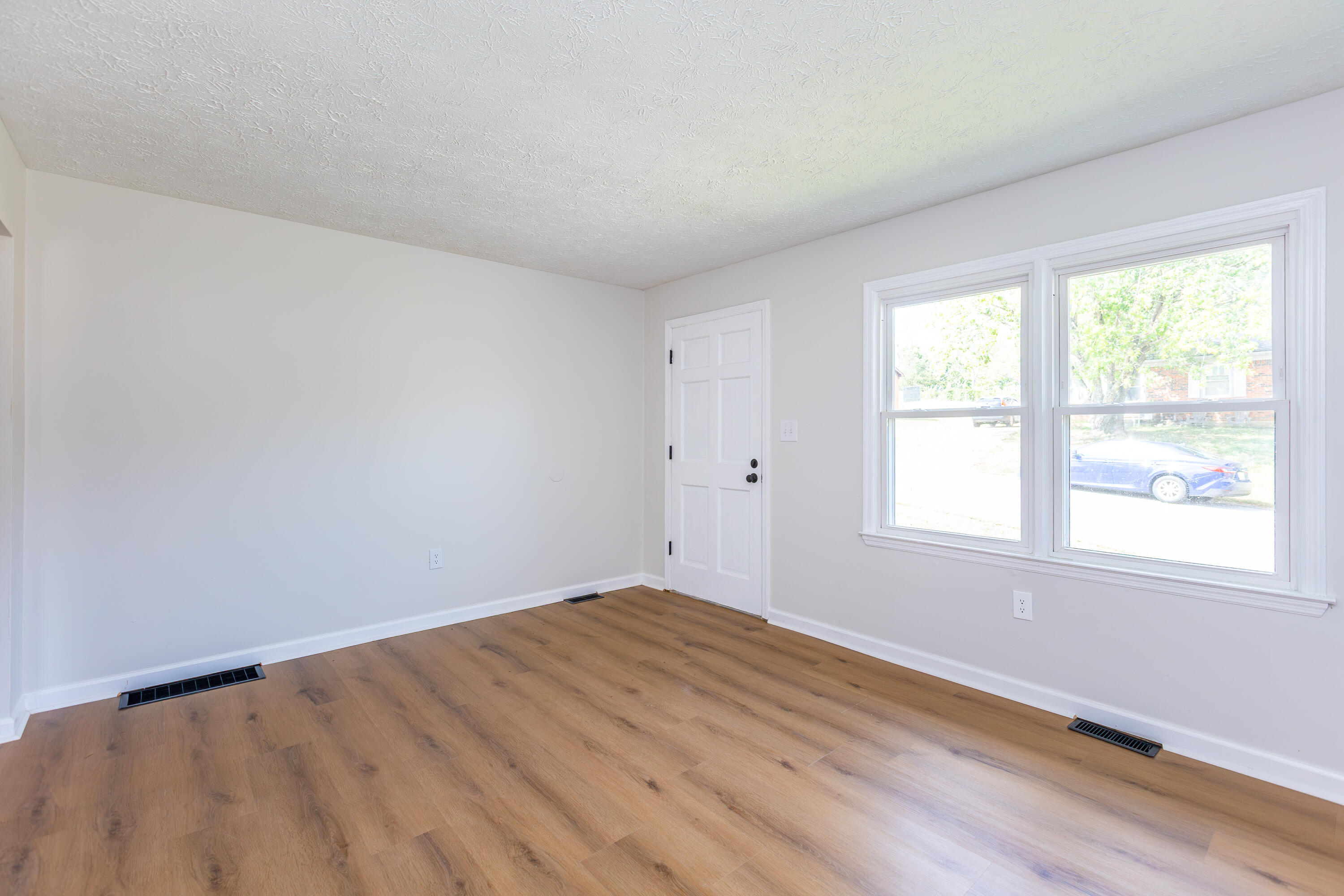 200 Brooks Road Property Photo 4