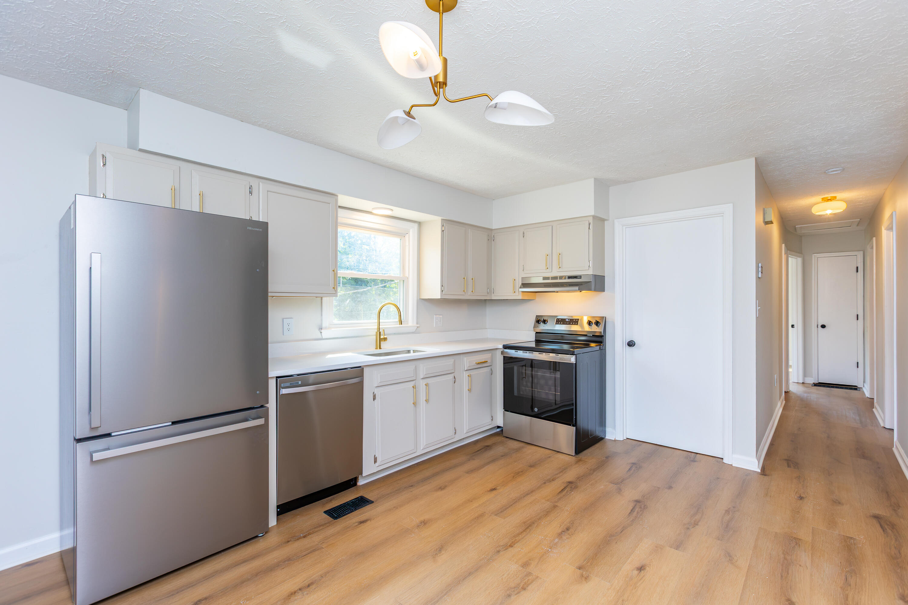 200 Brooks Road Property Photo 9
