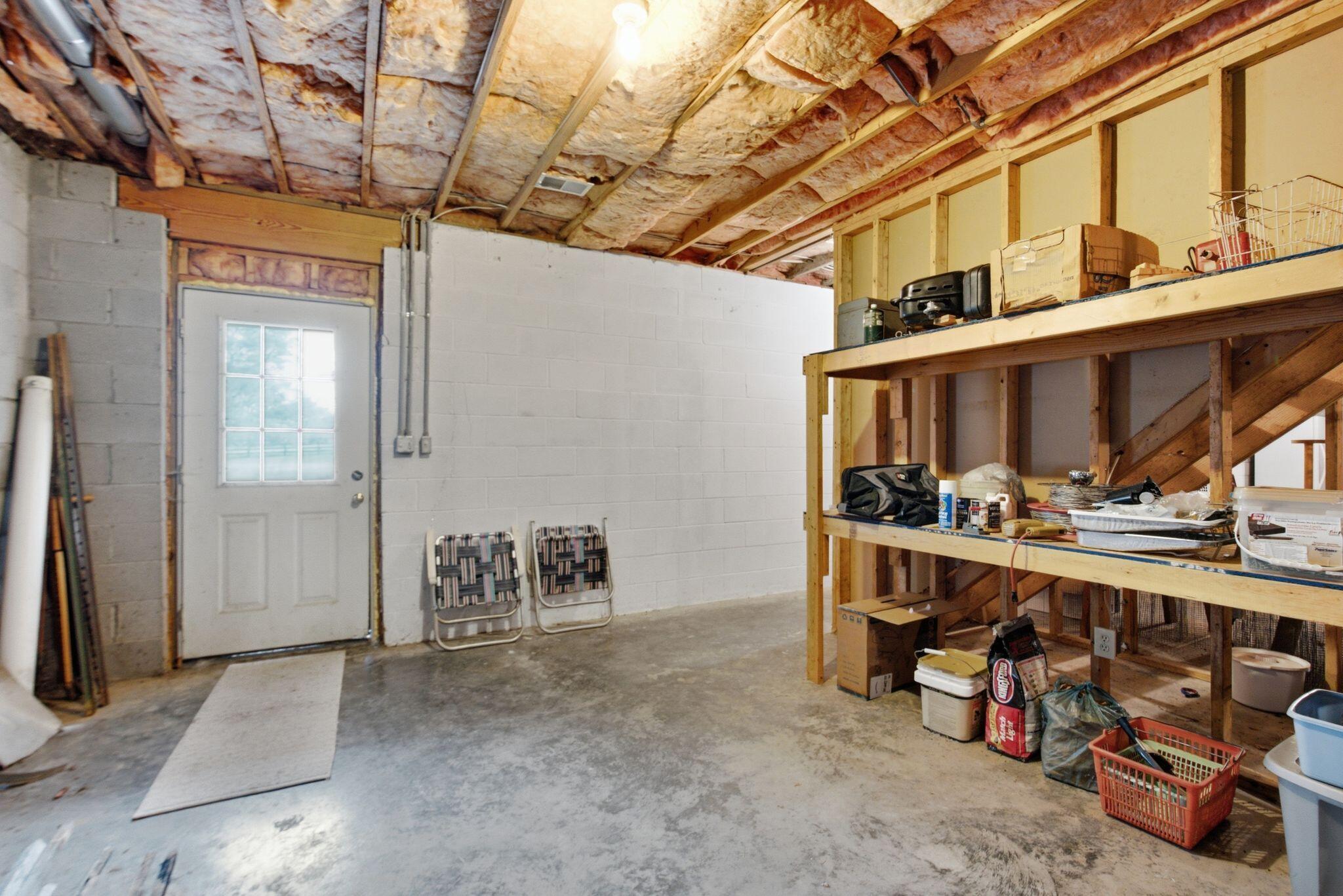 6000 Winchester Road Property Photo 16