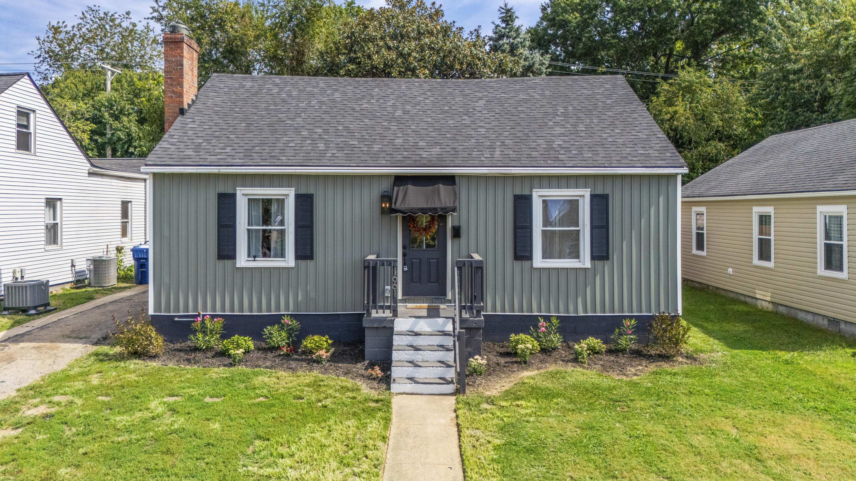 1661 Liberty Road Property Photo 3