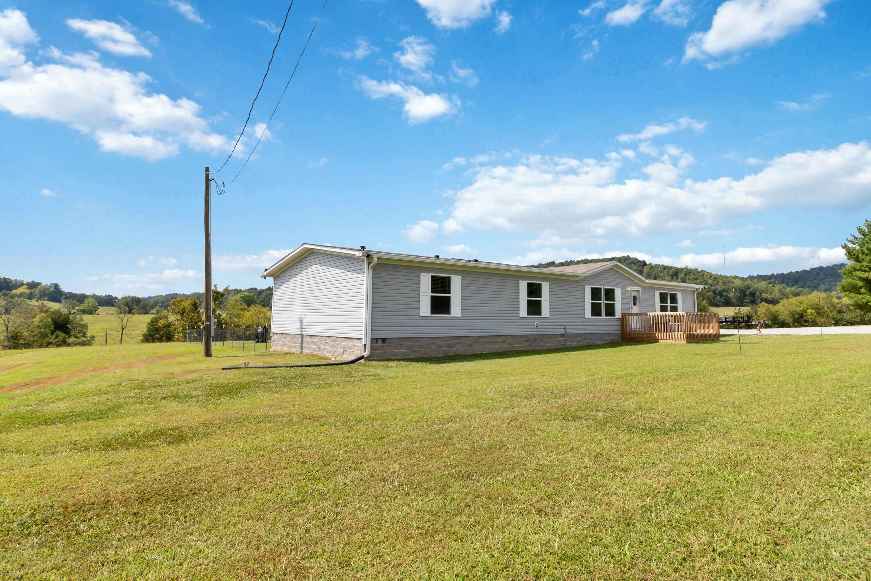 1649 James Road Property Photo 4