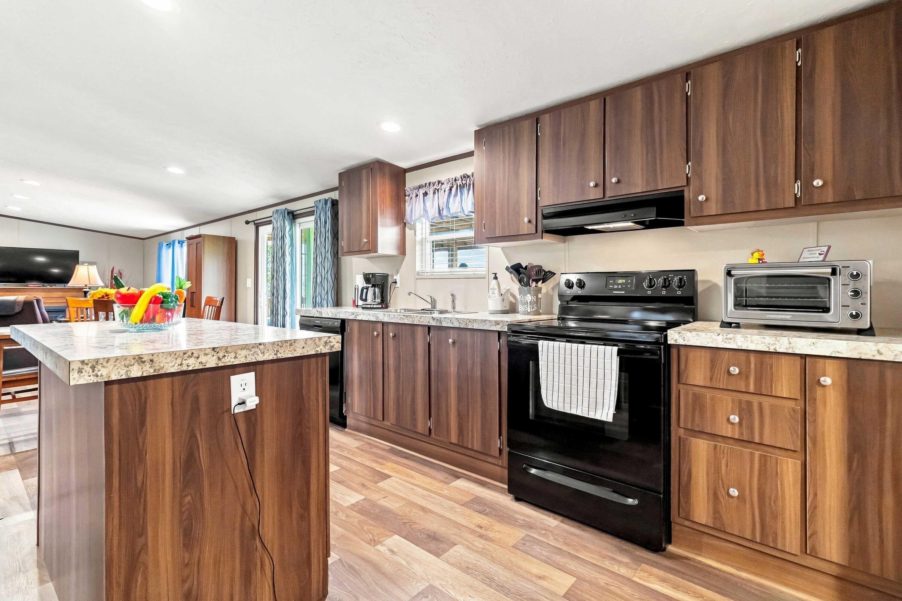 1649 James Road Property Photo 12