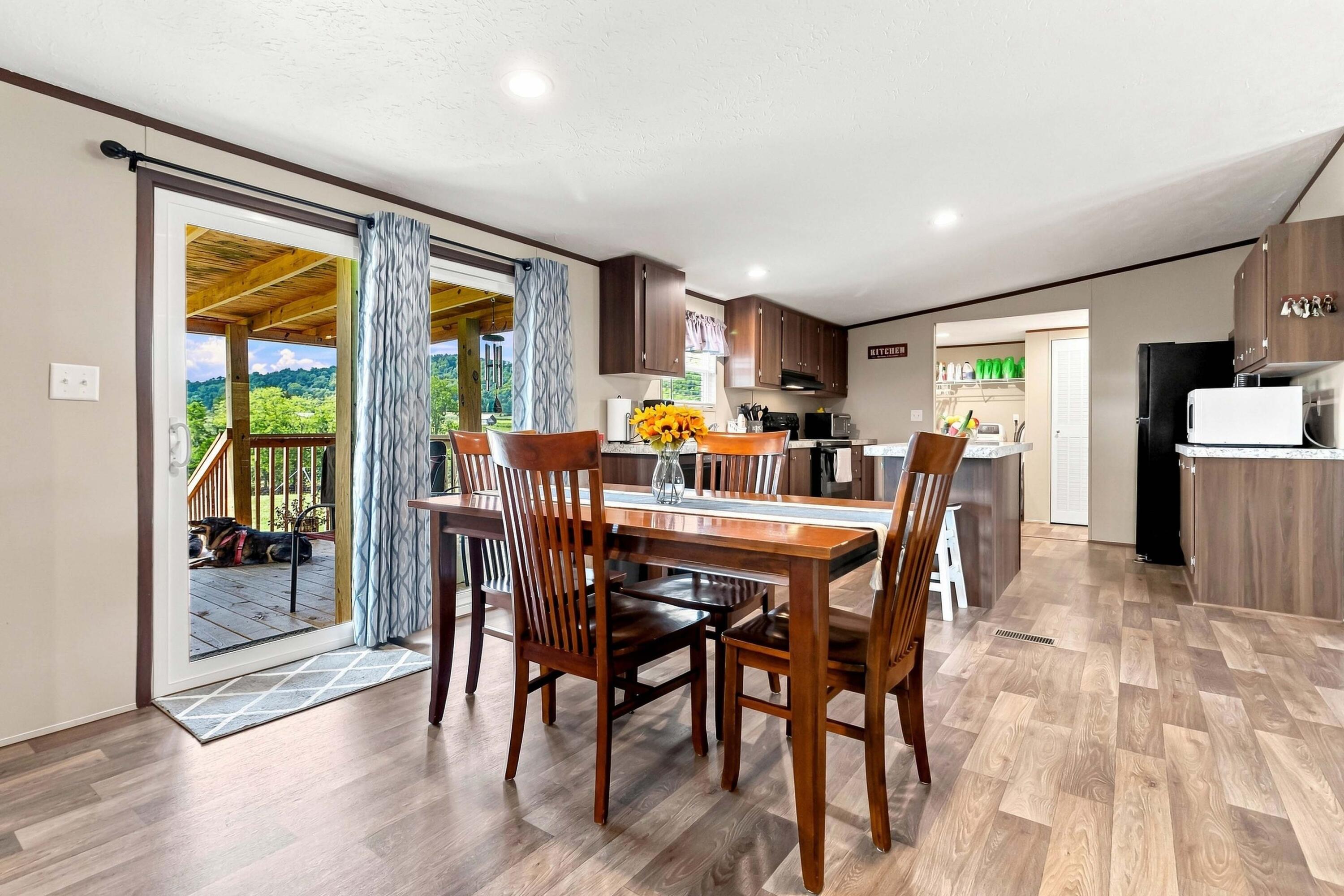 1649 James Road Property Photo 14