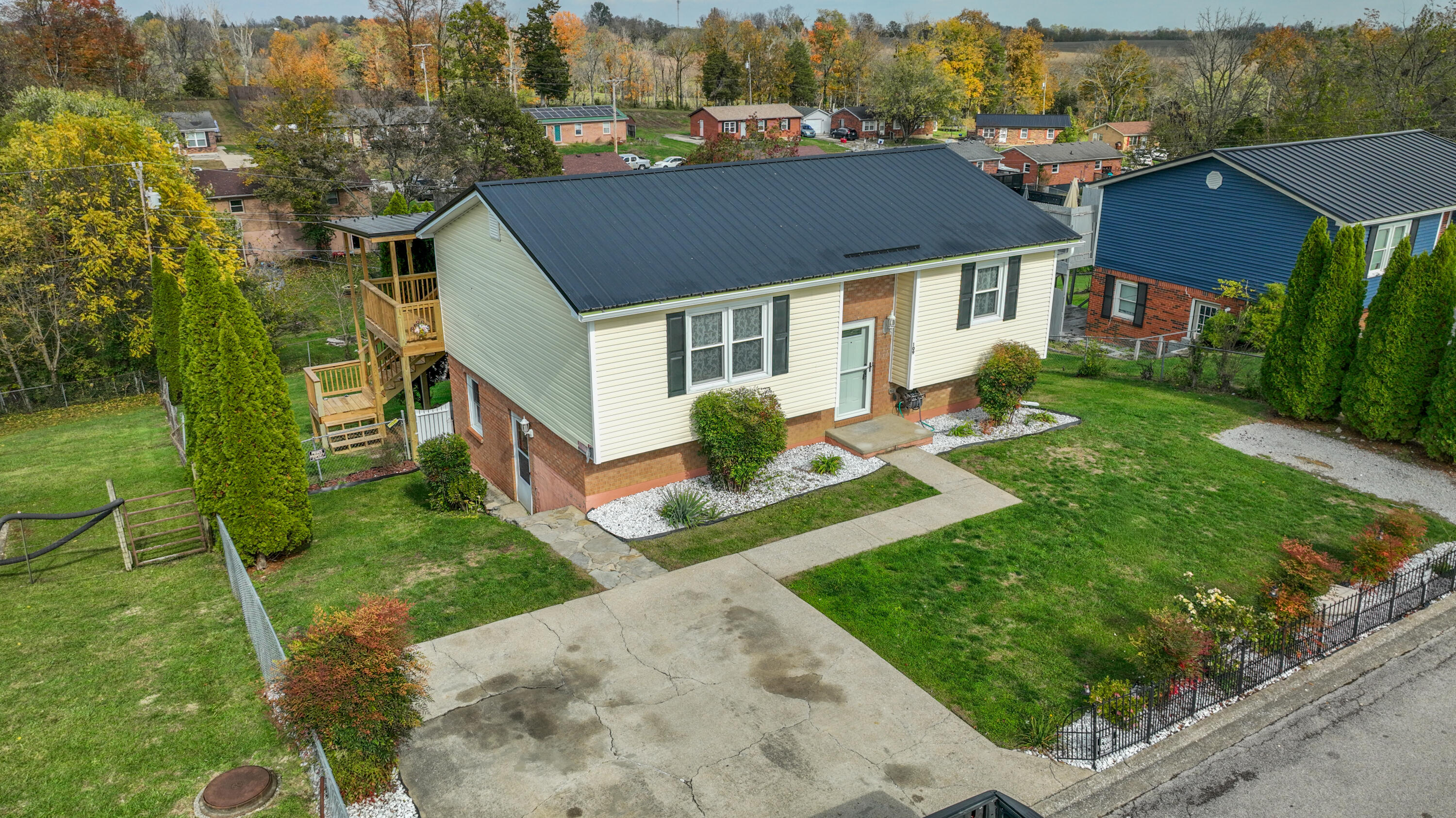 109 Jonathan Drive Property Photo 2