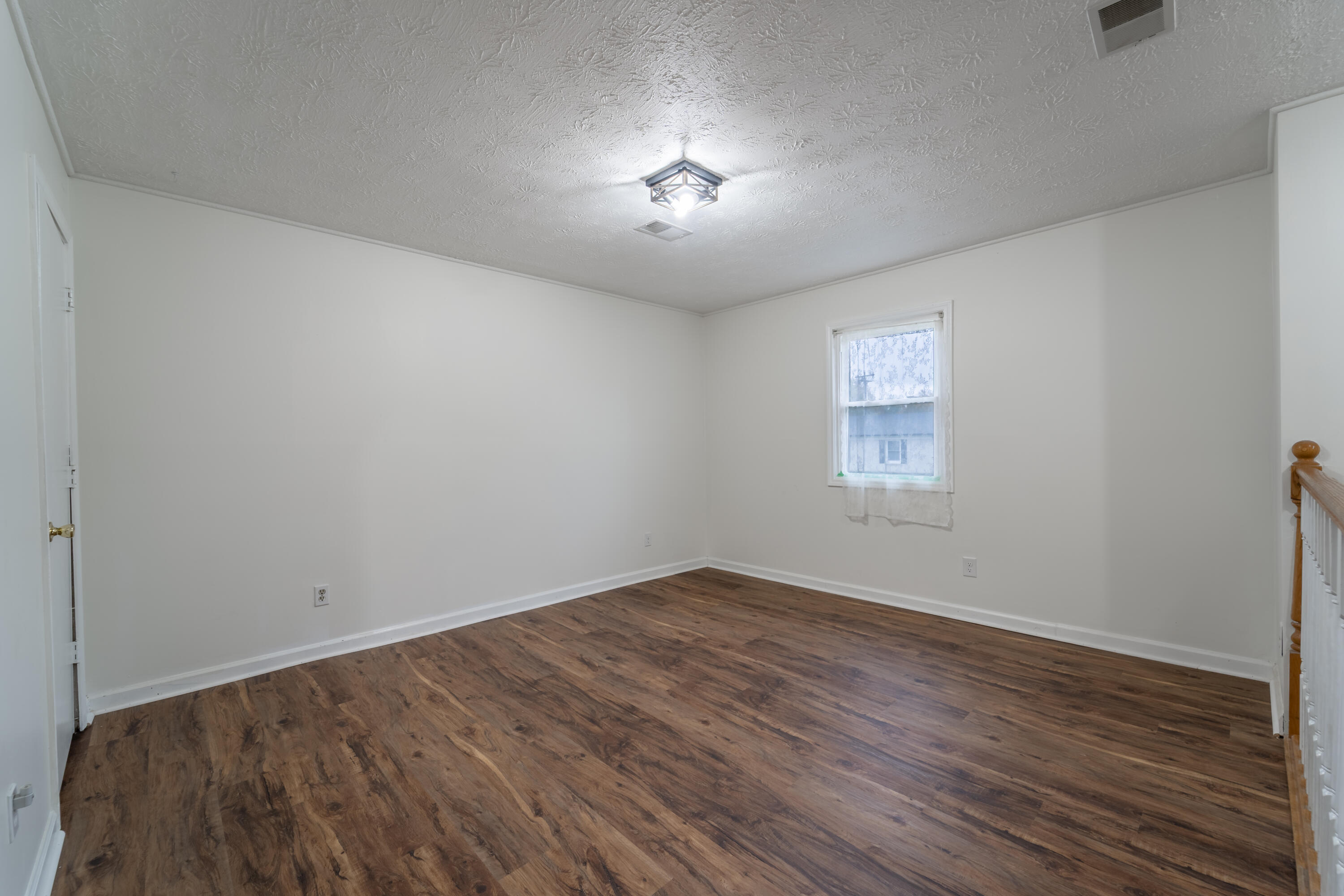 109 Jonathan Drive Property Photo 3