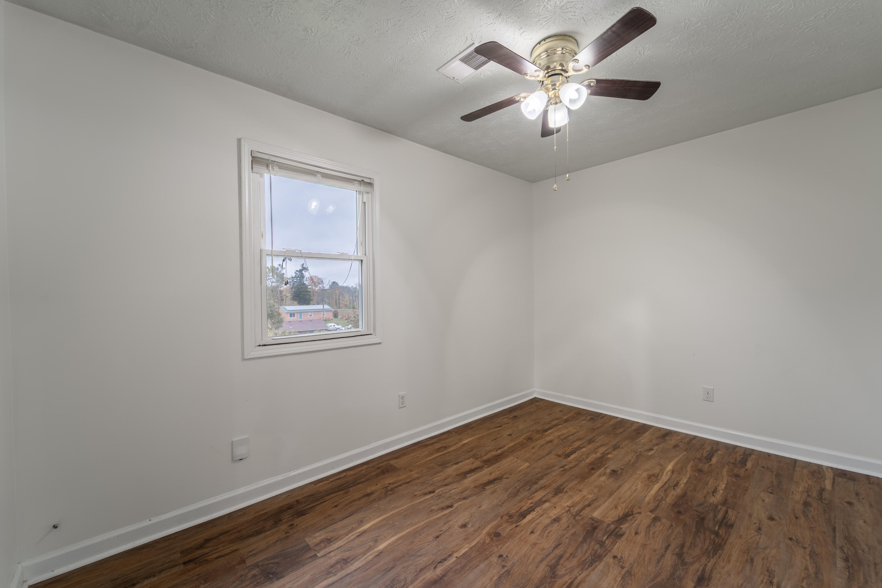 109 Jonathan Drive Property Photo 7