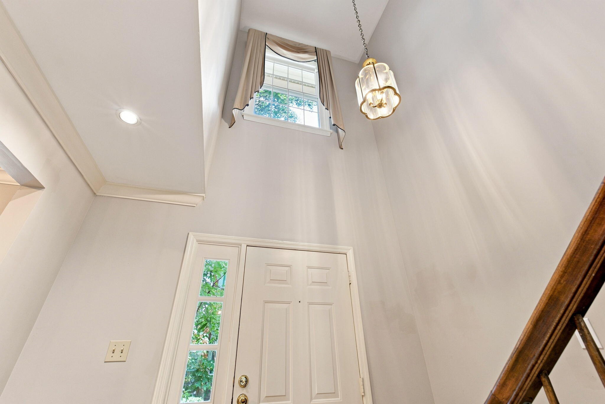 541 W Short Street 3 Property Photo 18