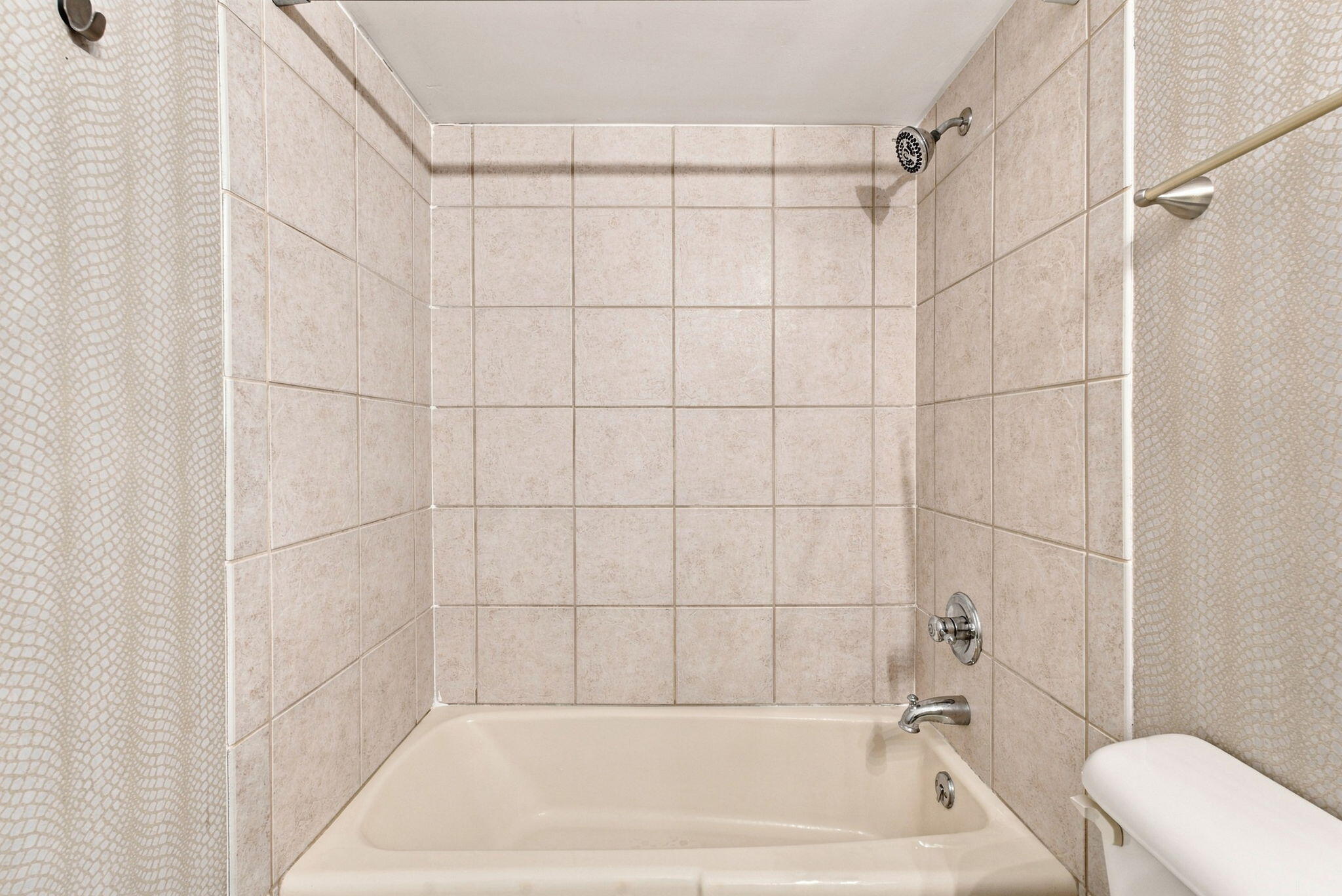 541 W Short Street 3 Property Photo 22