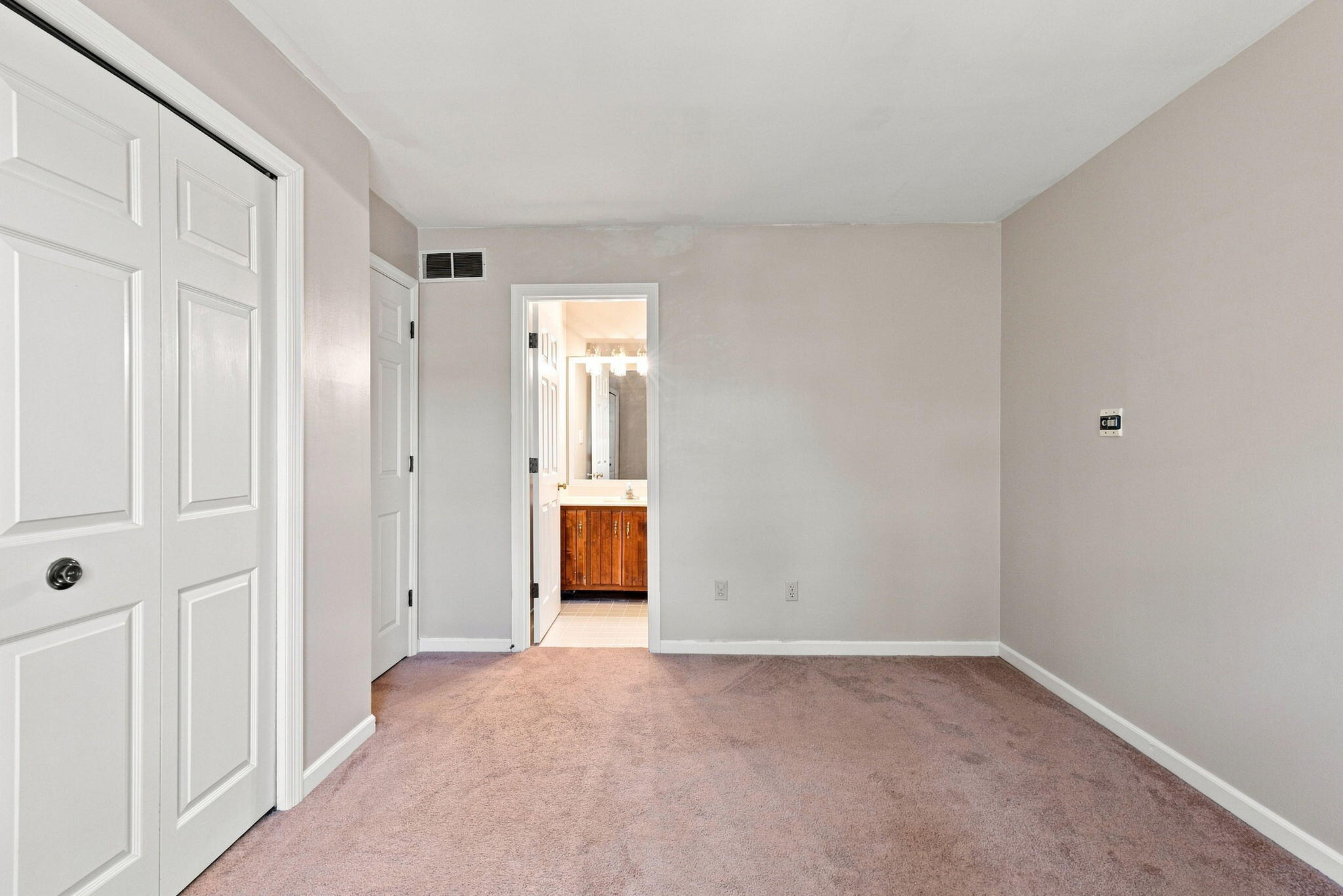 541 W Short Street 3 Property Photo 25