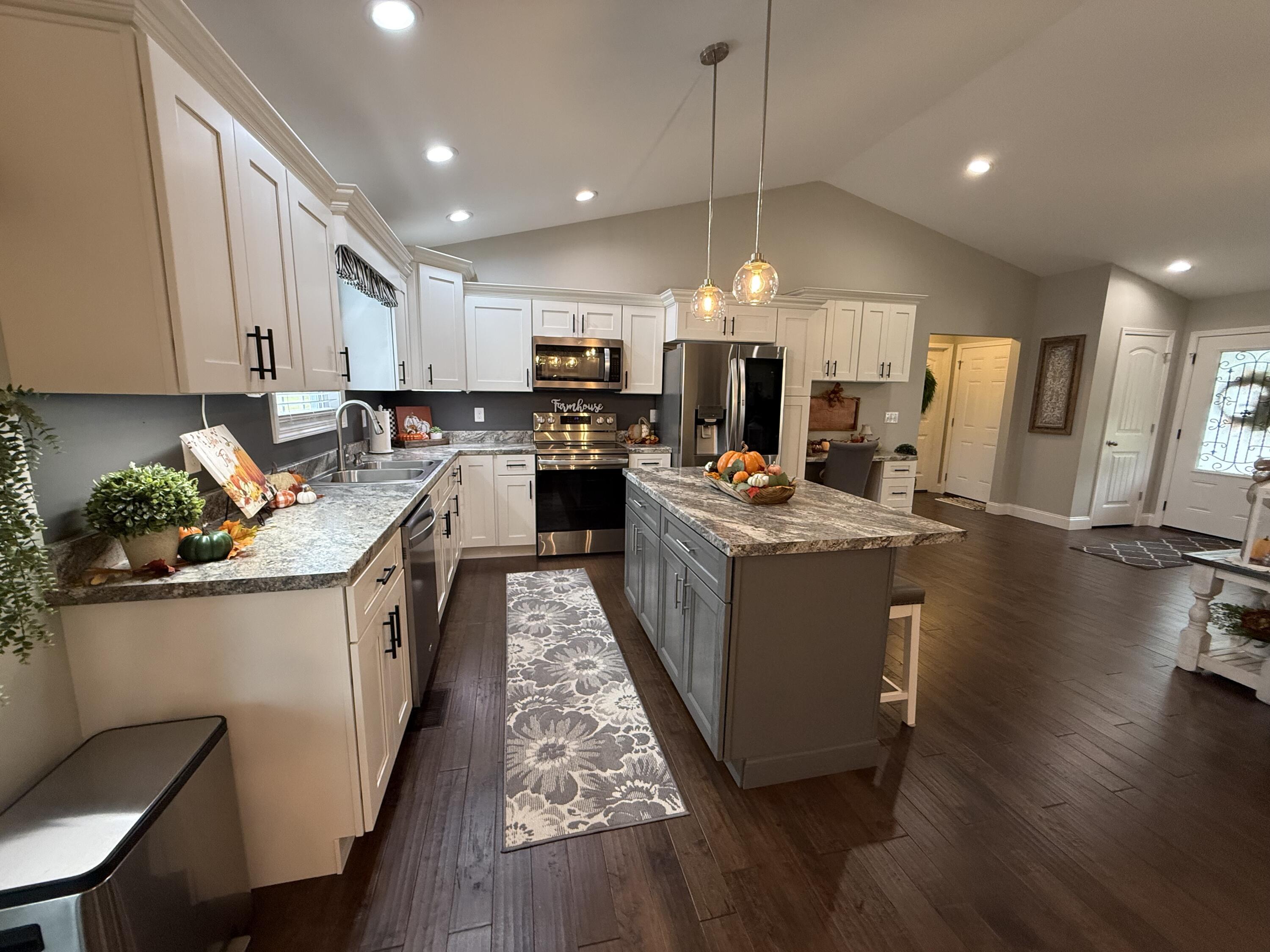 2409 Rooks Branch Road Property Photo 6