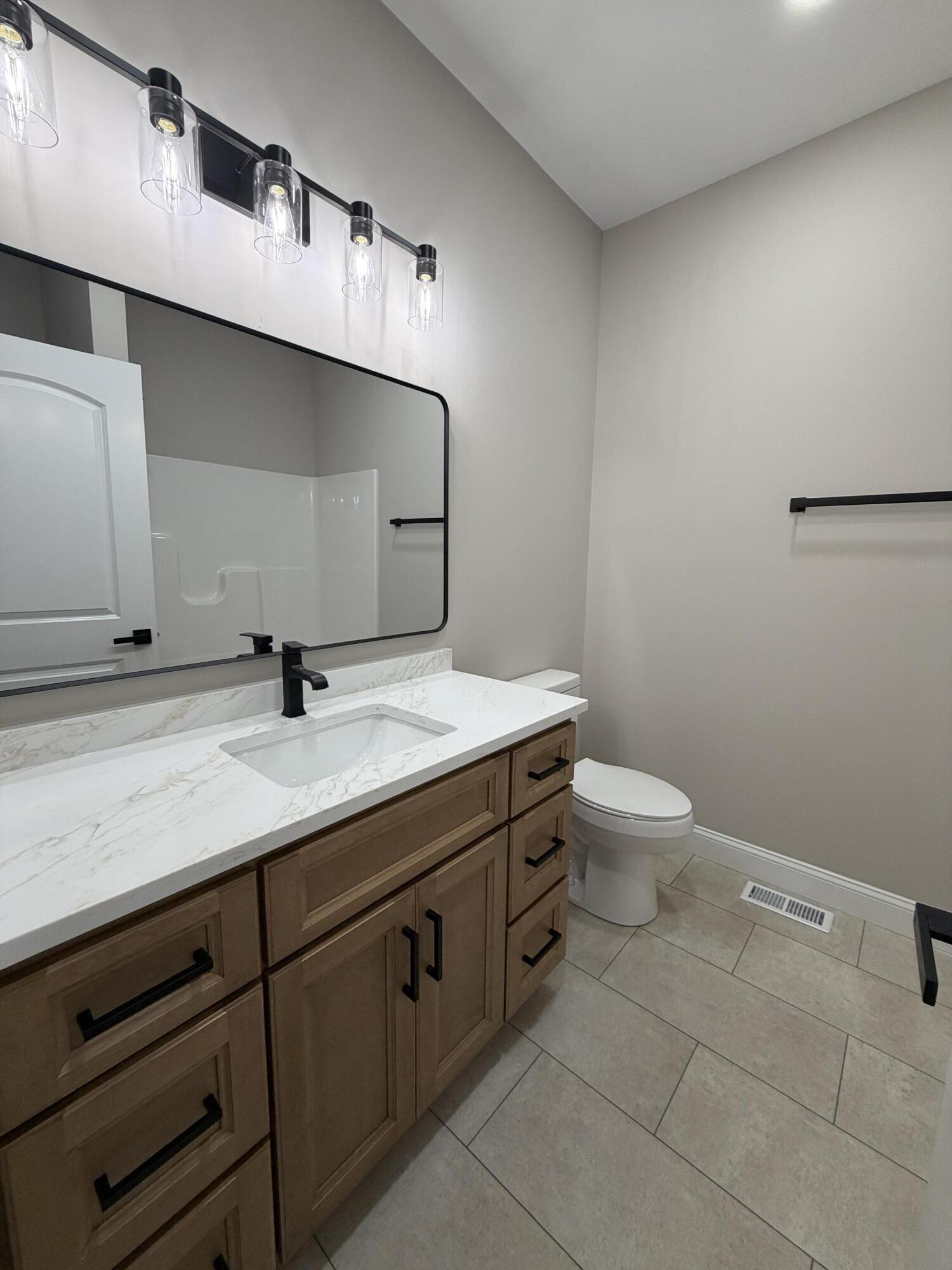 116 Sam Crockett Overlook Drive Property Photo 8