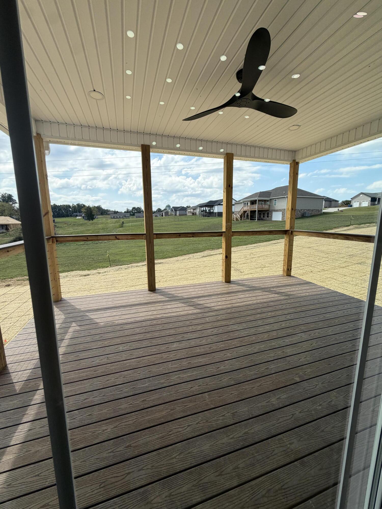 116 Sam Crockett Overlook Drive Property Photo 14