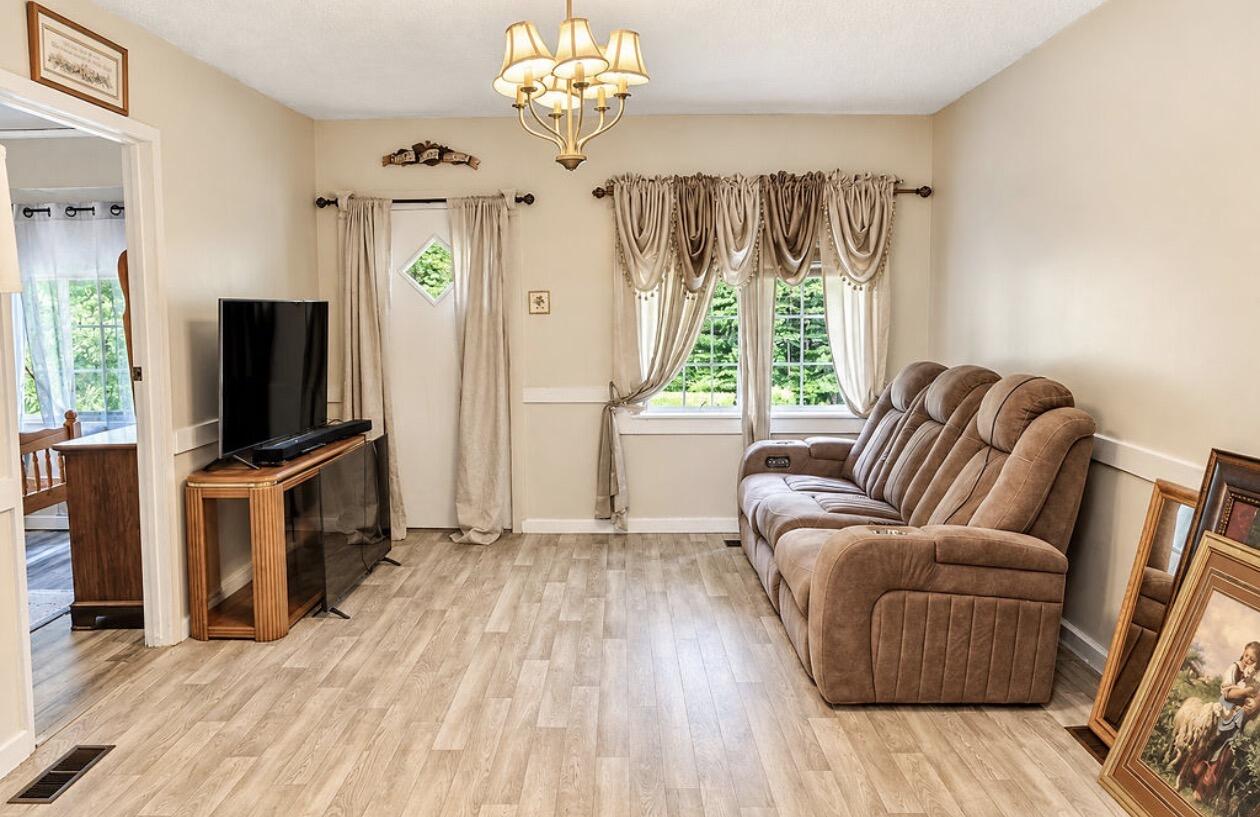 24 Halls Road Property Photo 6