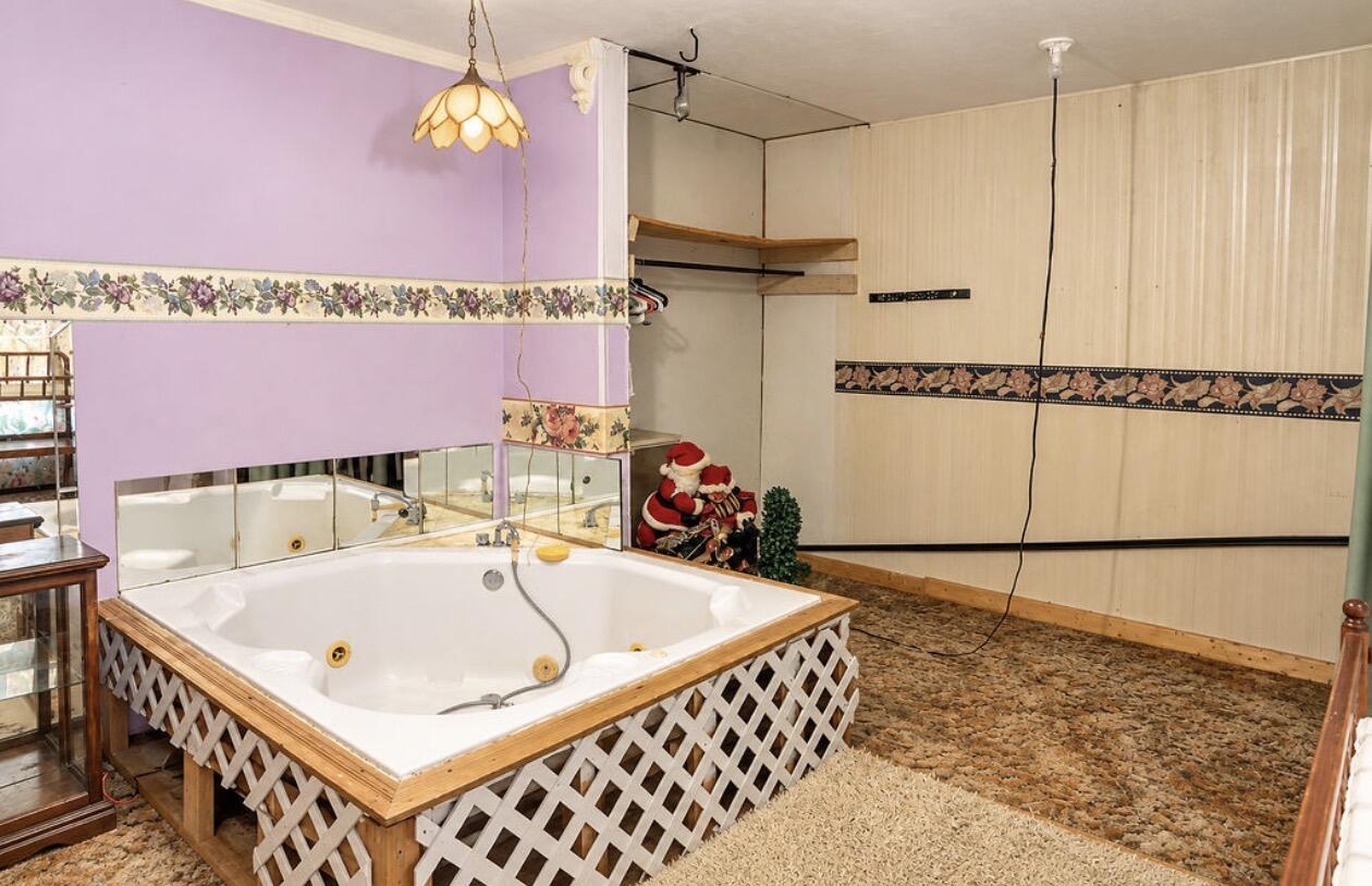 24 Halls Road Property Photo 15
