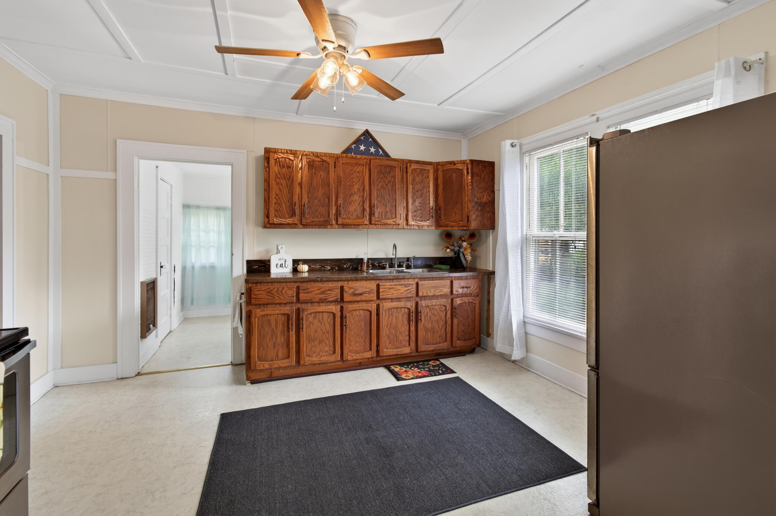 244 Walnut Street Property Photo 4