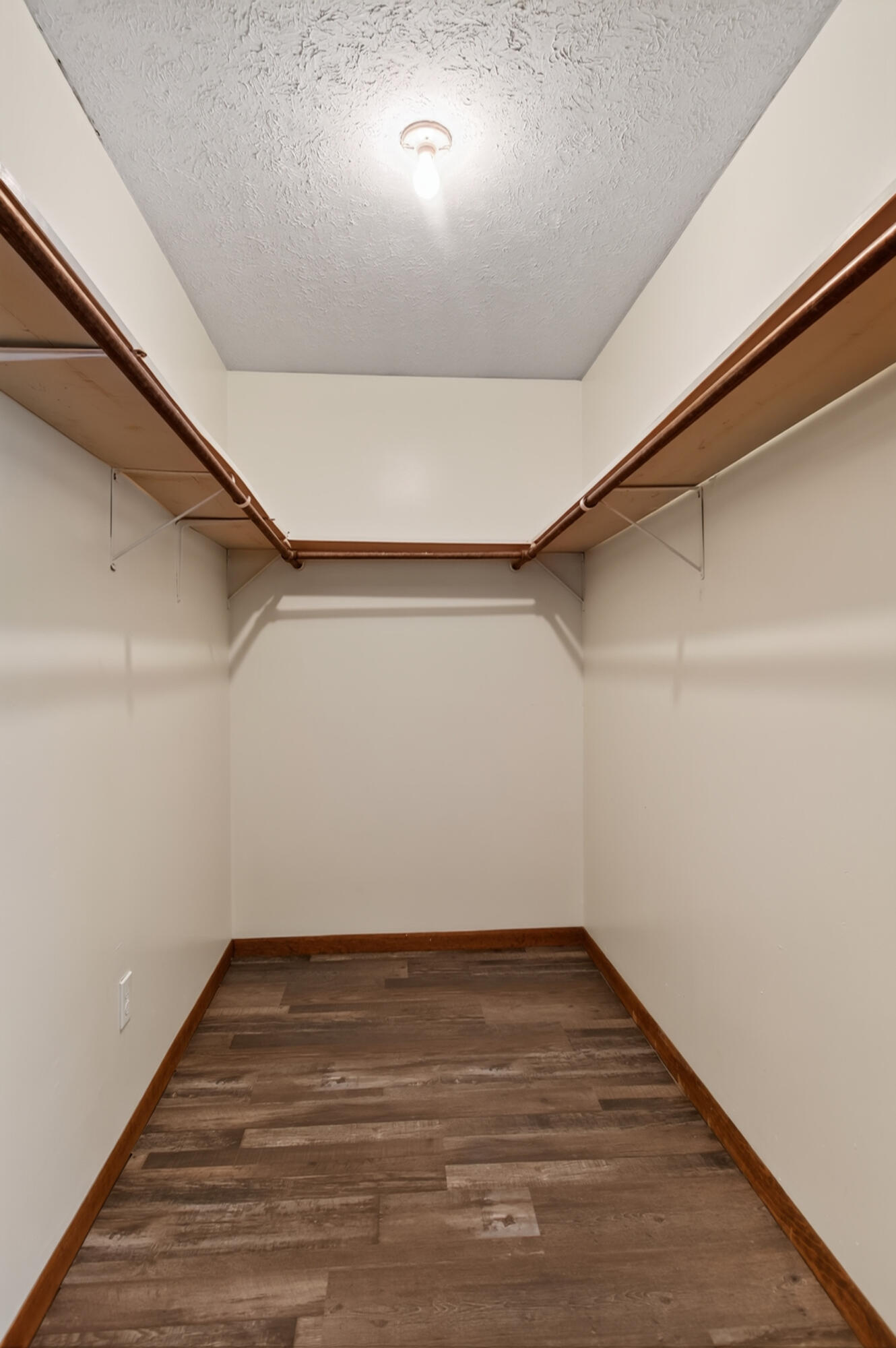 244 Walnut Street Property Photo 28