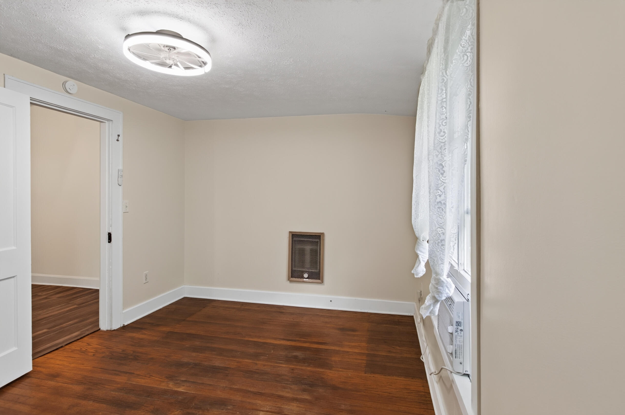 244 Walnut Street Property Photo 31