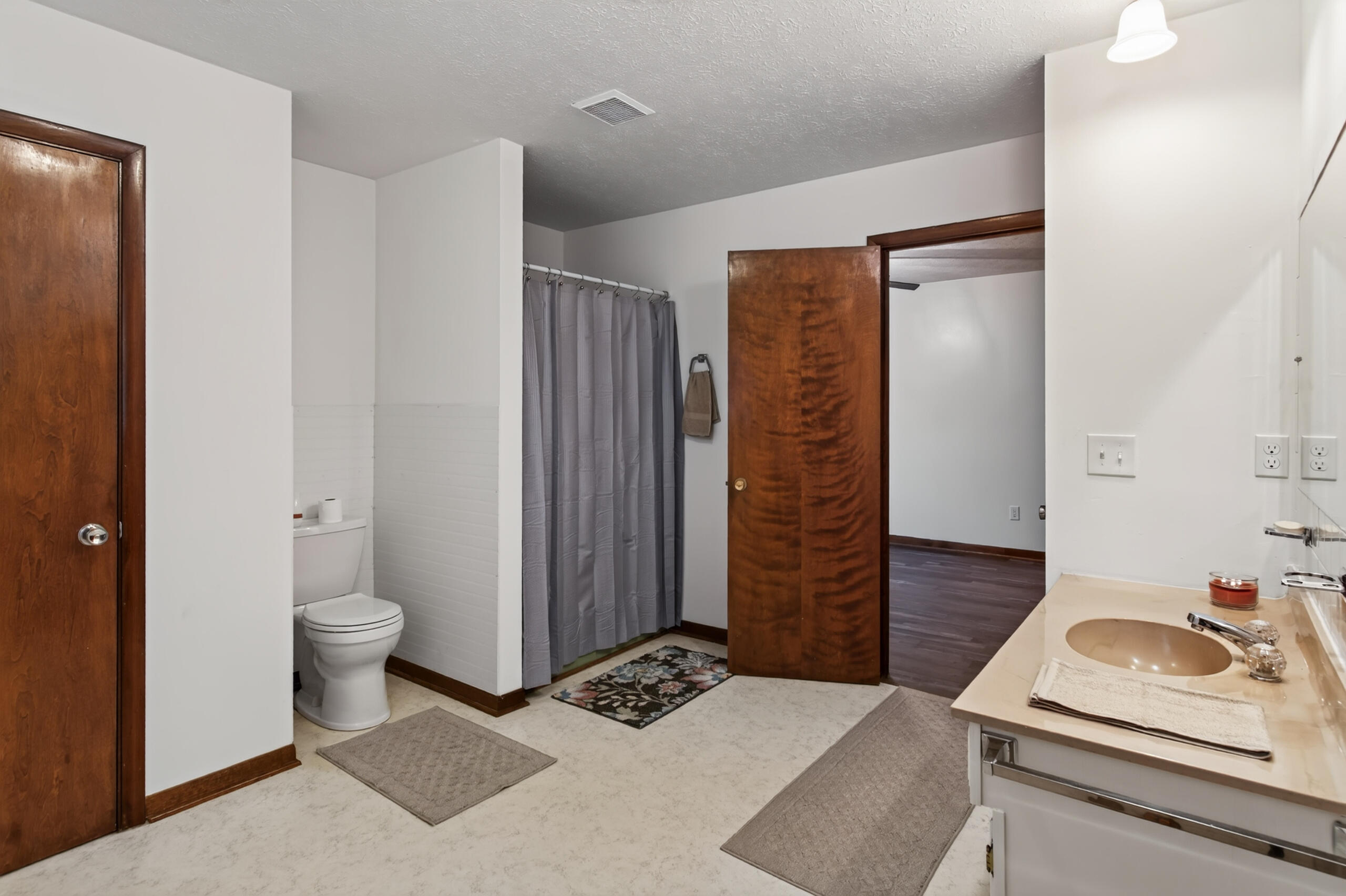 244 Walnut Street Property Photo 38