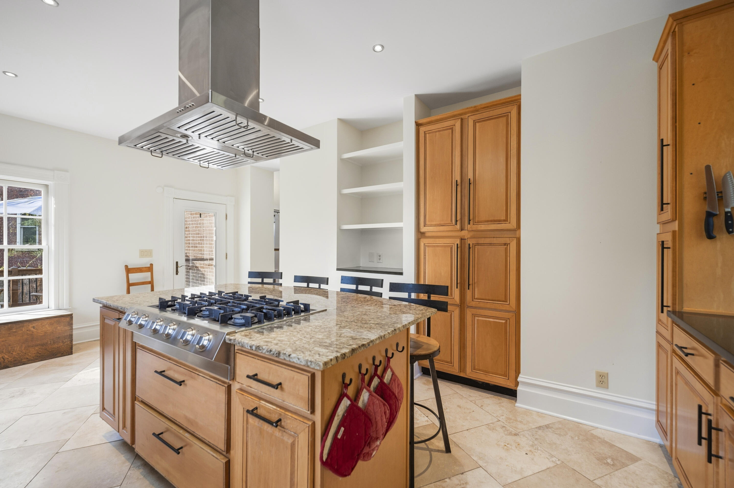 505 Russell Avenue Property Photo 16