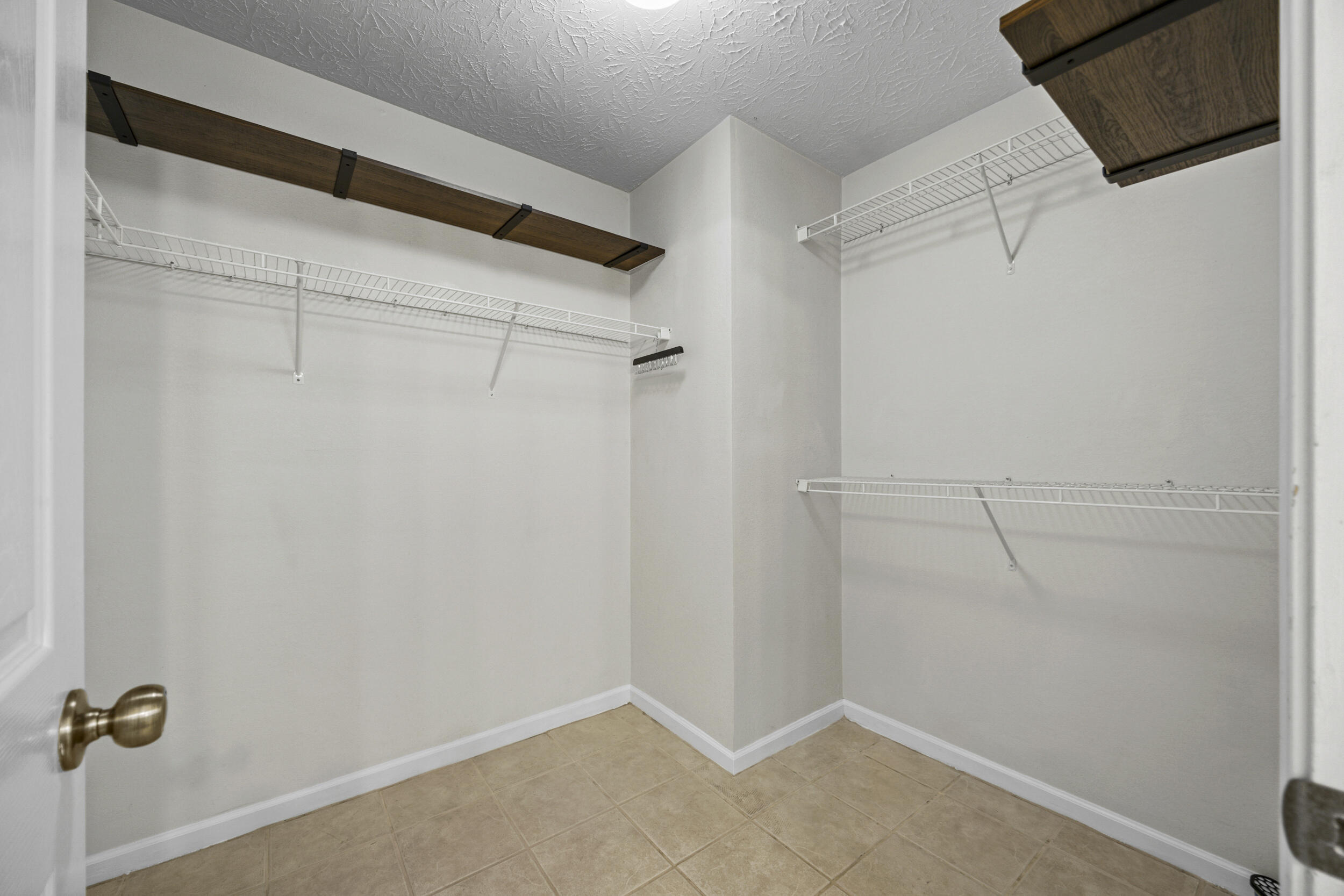 812 Lost Trail Circle Property Photo 24