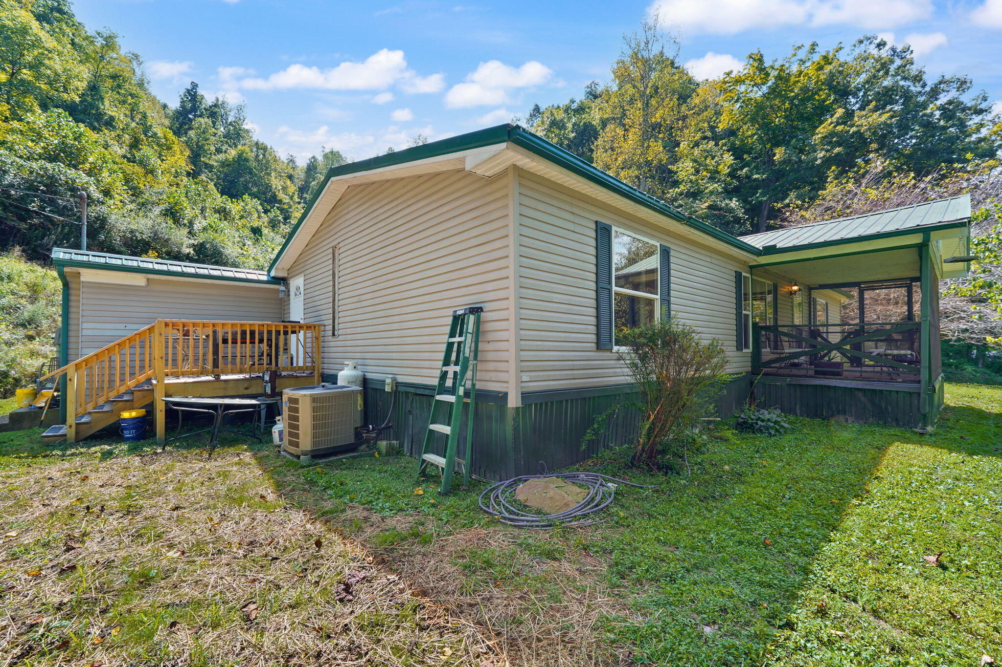 2724 2724 State Route 580 Property Photo 24