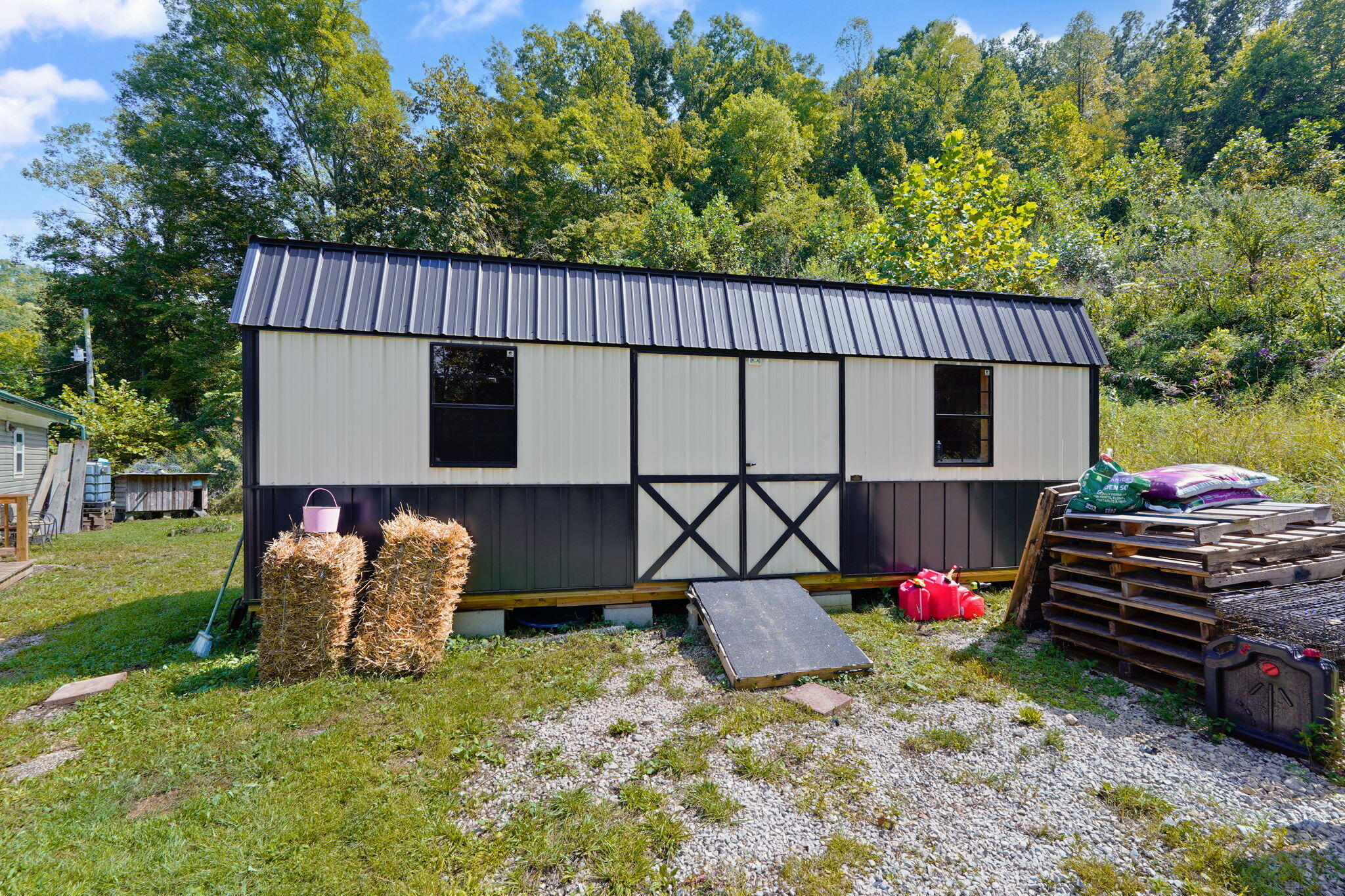2724 2724 State Route 580 Property Photo 32