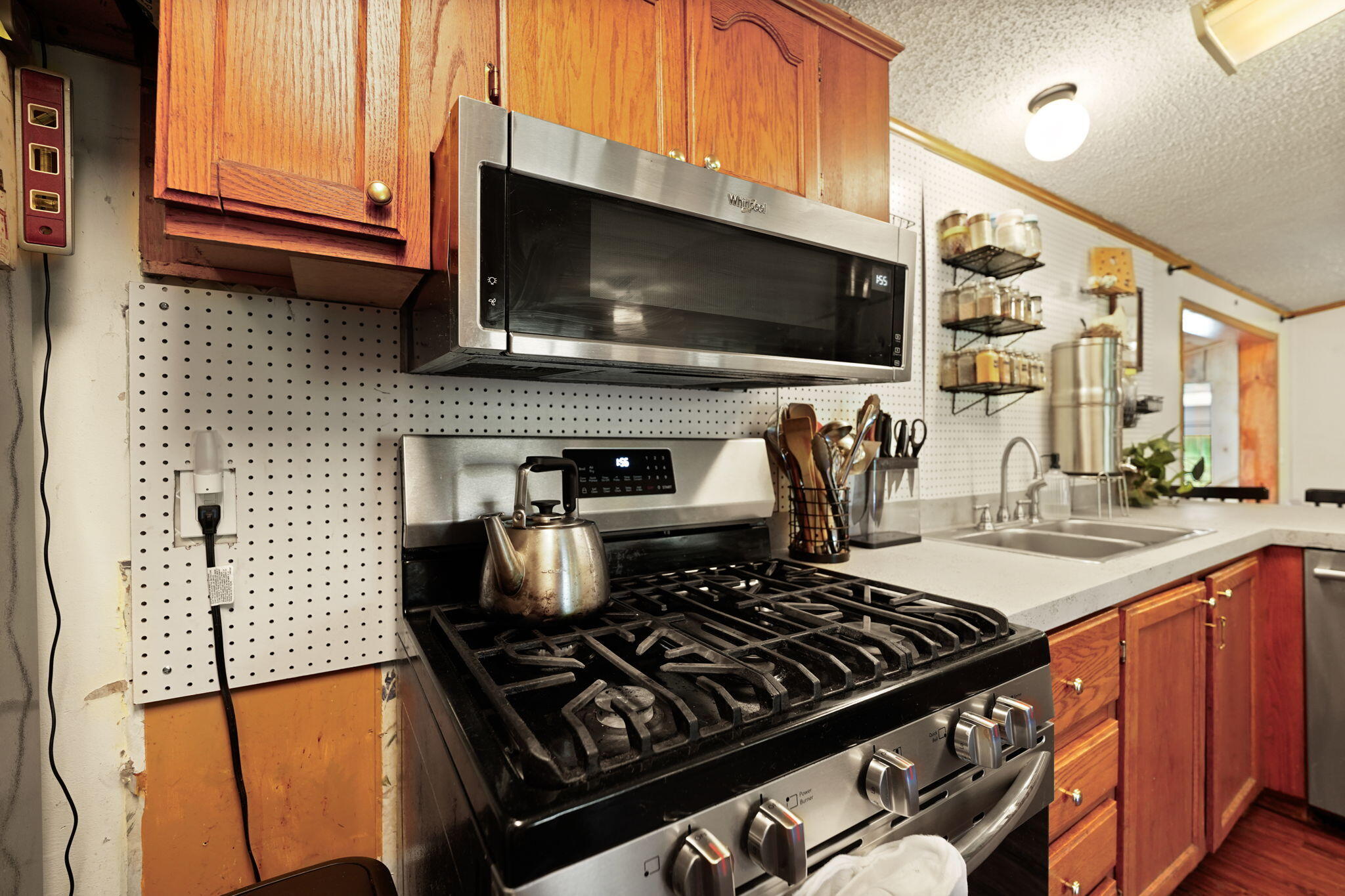 2724 2724 State Route 580 Property Photo 69