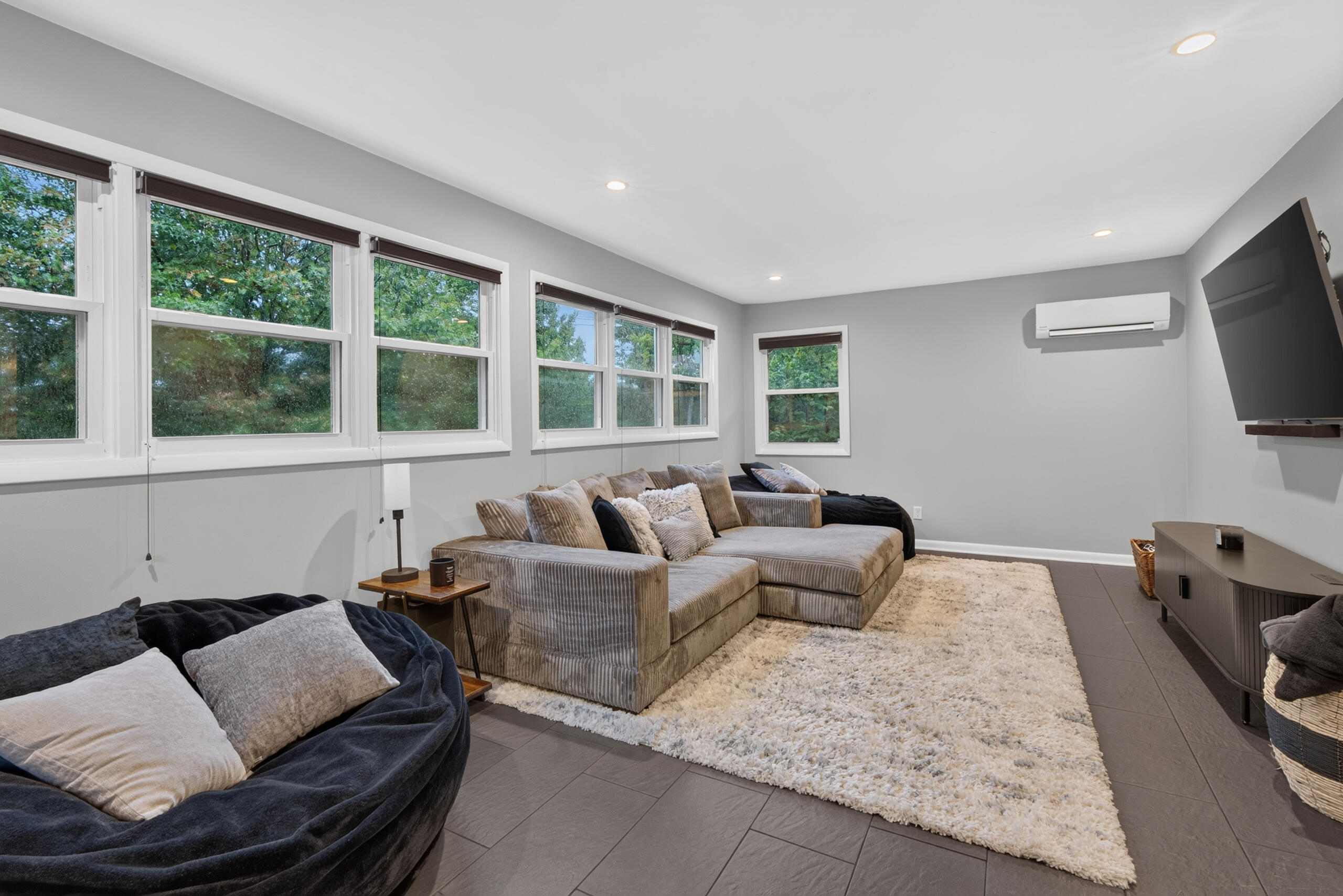 2068 Saint Teresa Drive Property Photo 11
