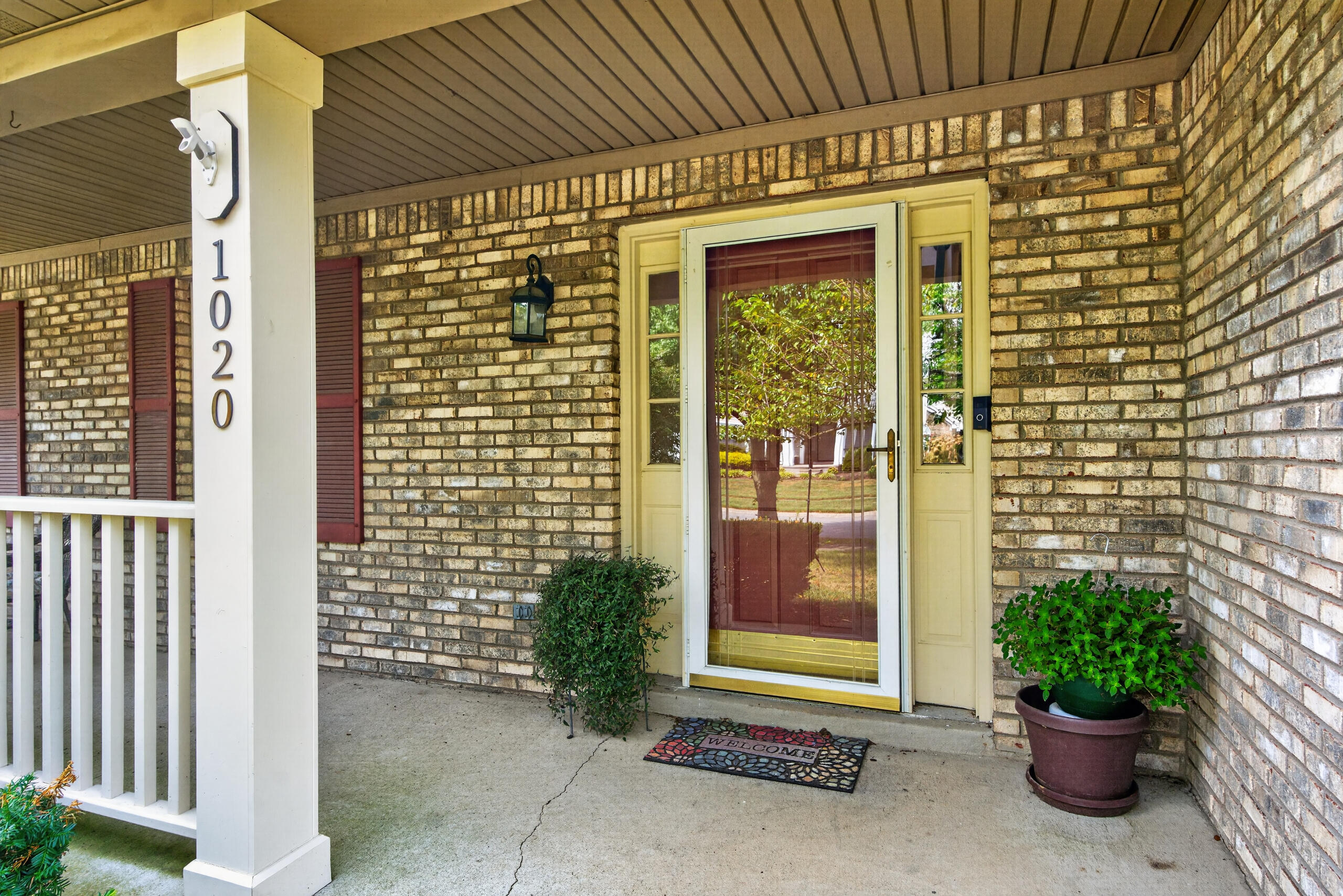 1020 Ridgetree Lane Property Photo 3
