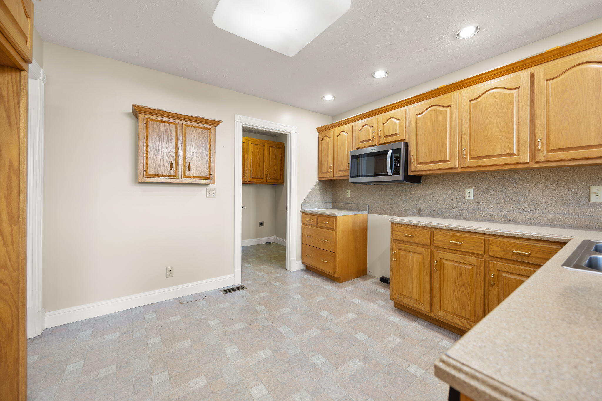 354 Hidden Meadows Drive Property Photo 10