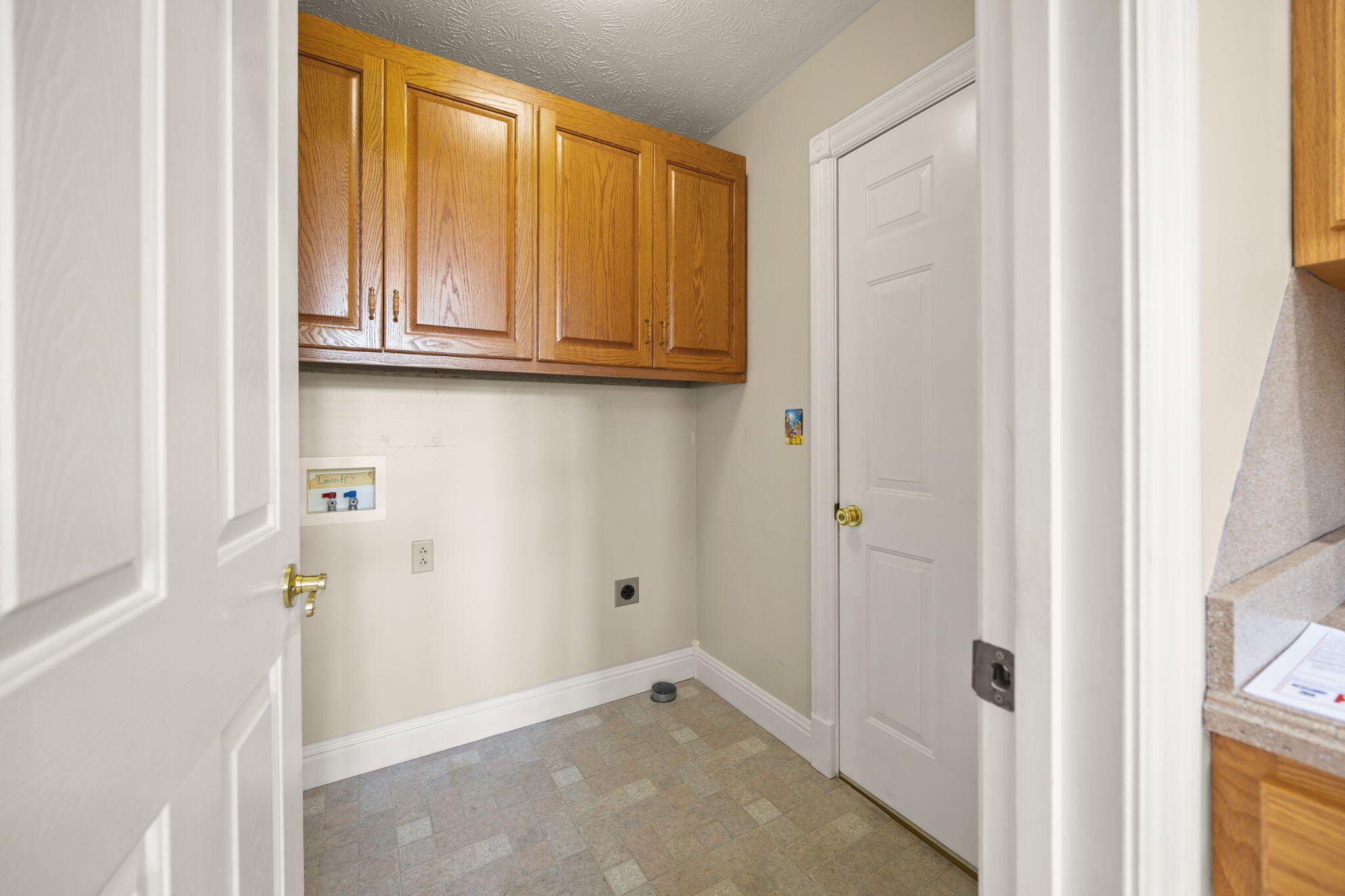 354 Hidden Meadows Drive Property Photo 13