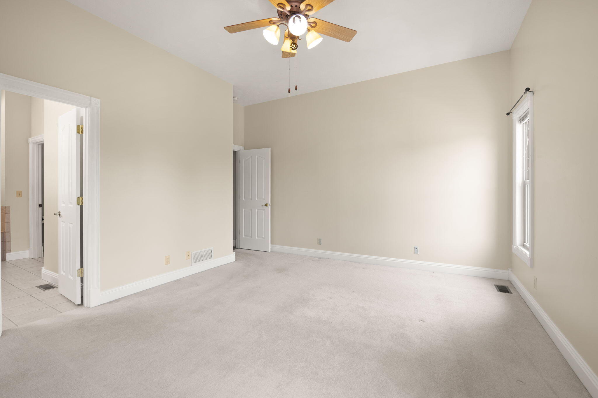 354 Hidden Meadows Drive Property Photo 21