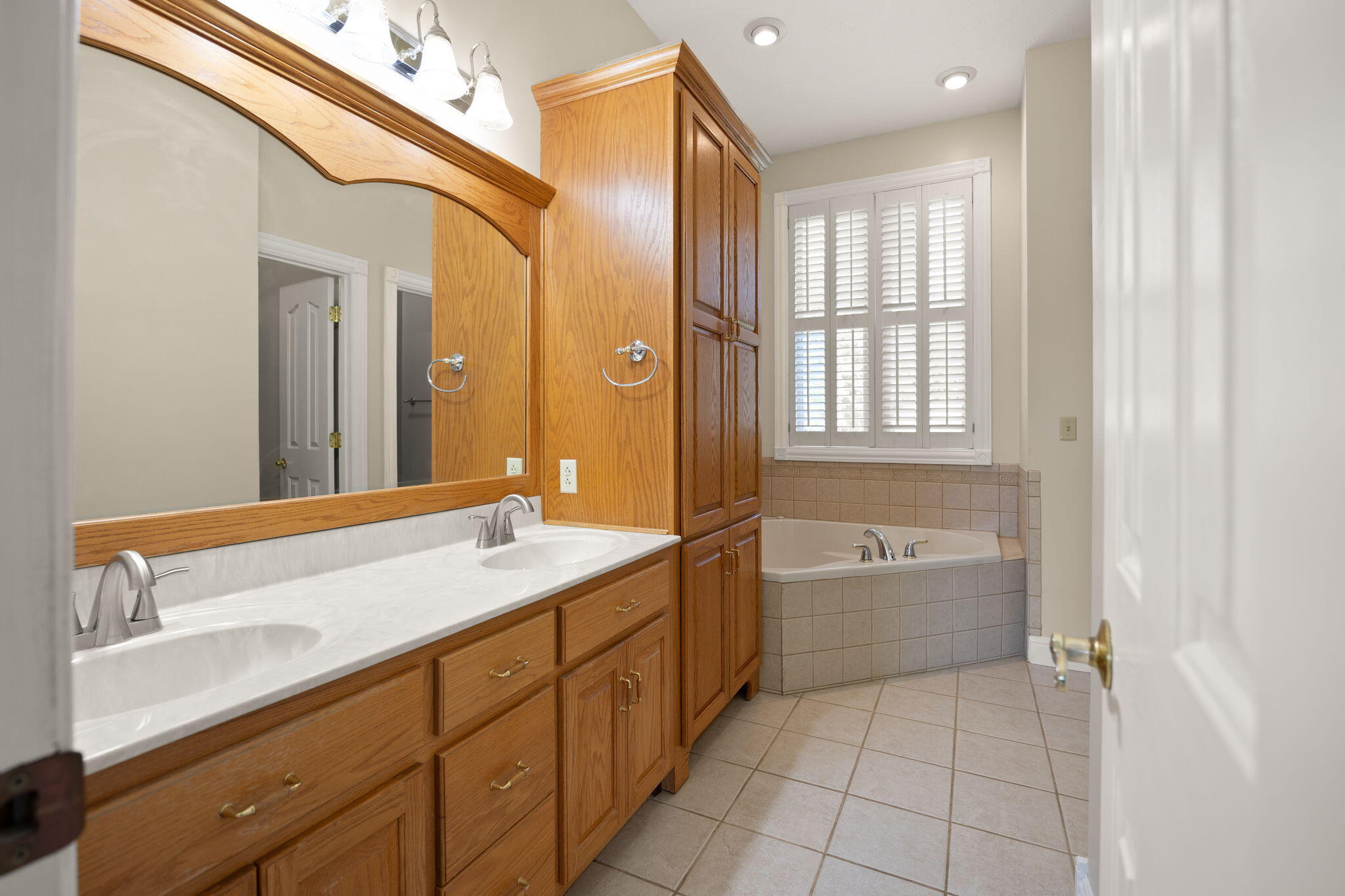354 Hidden Meadows Drive Property Photo 22