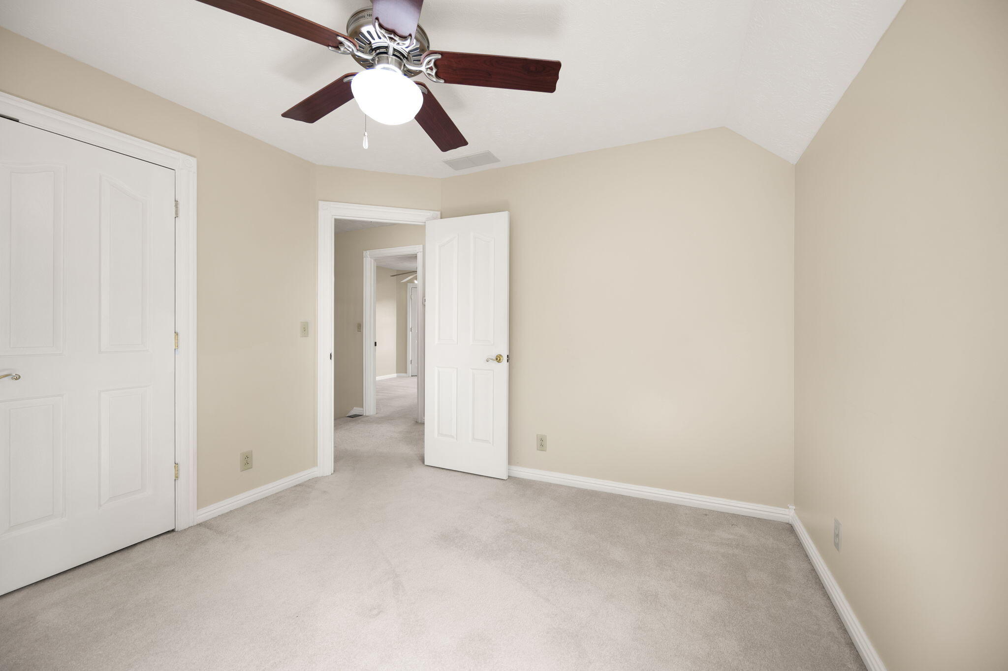 354 Hidden Meadows Drive Property Photo 31