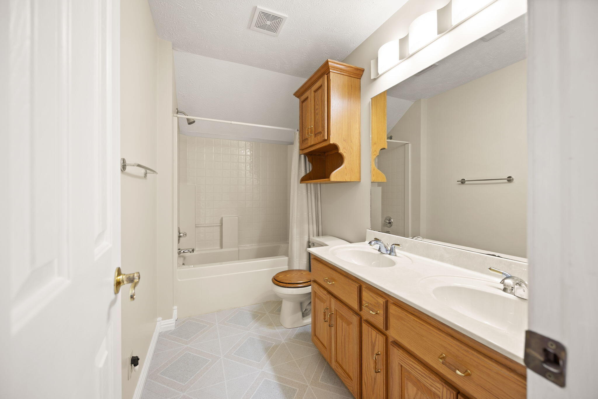 354 Hidden Meadows Drive Property Photo 32