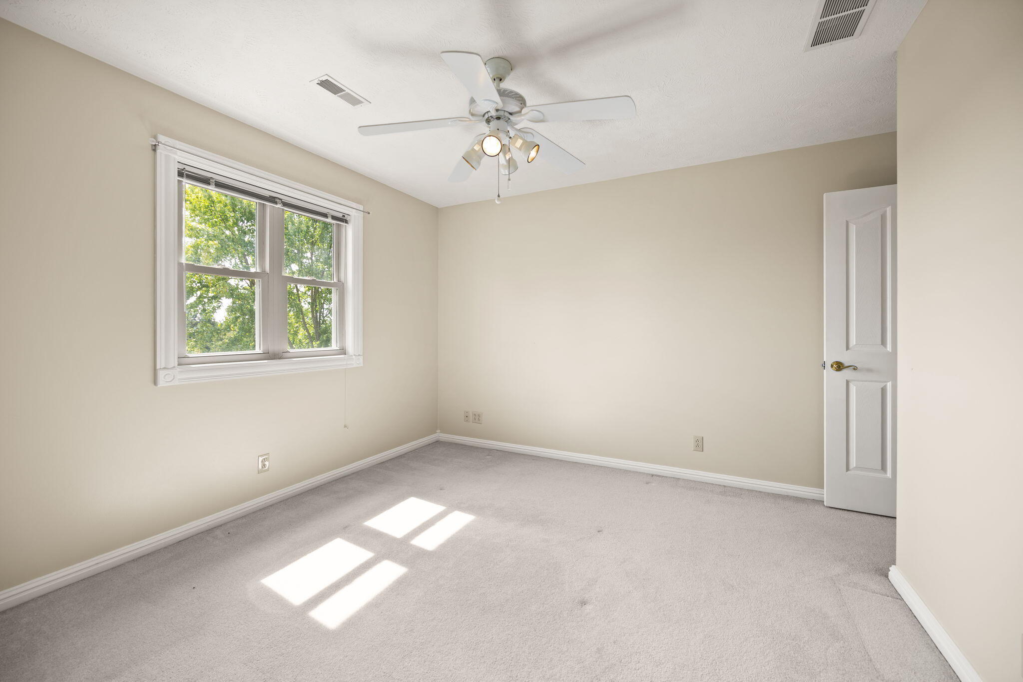 354 Hidden Meadows Drive Property Photo 37