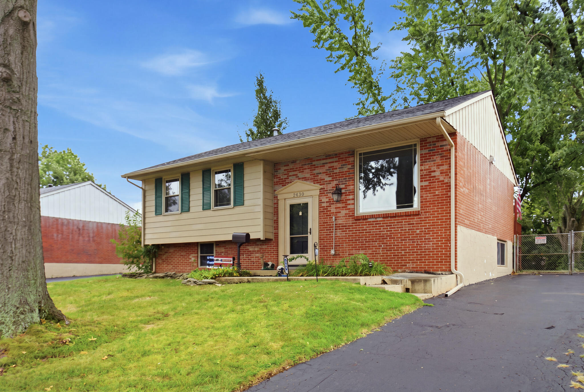 2430 Seine Road Property Photo 1
