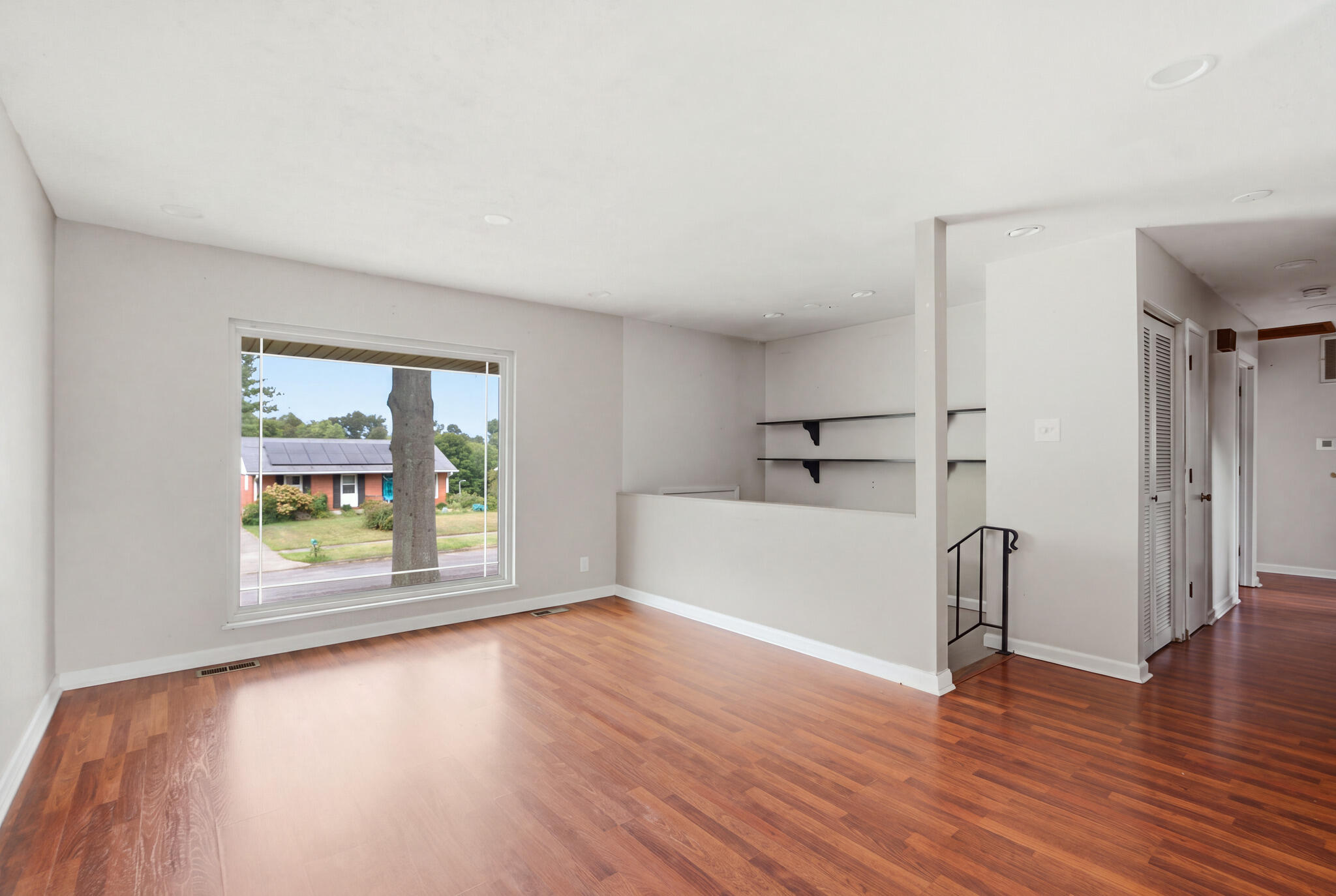 2430 Seine Road Property Photo 3