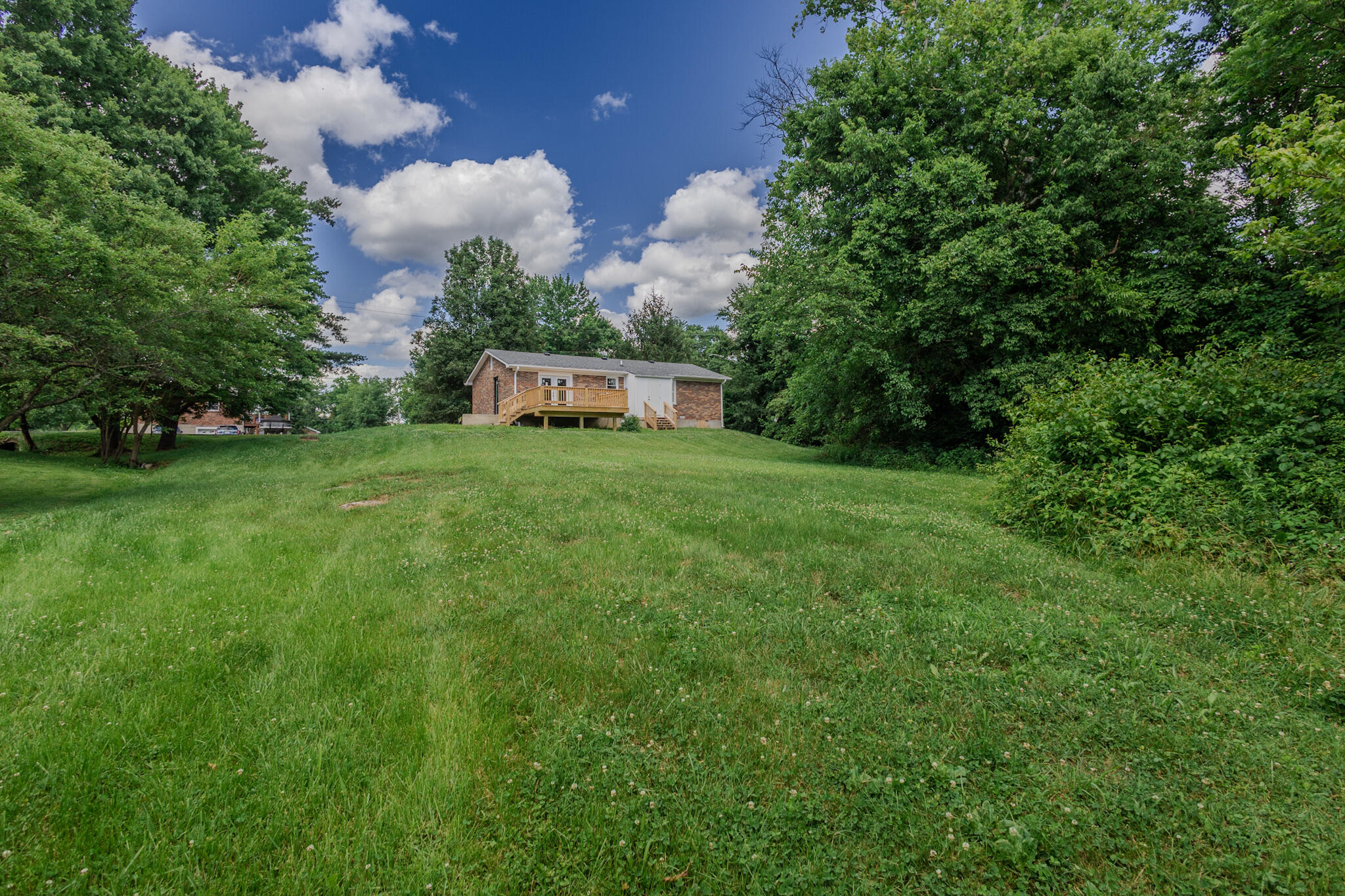 105 Maple Street Property Photo 5