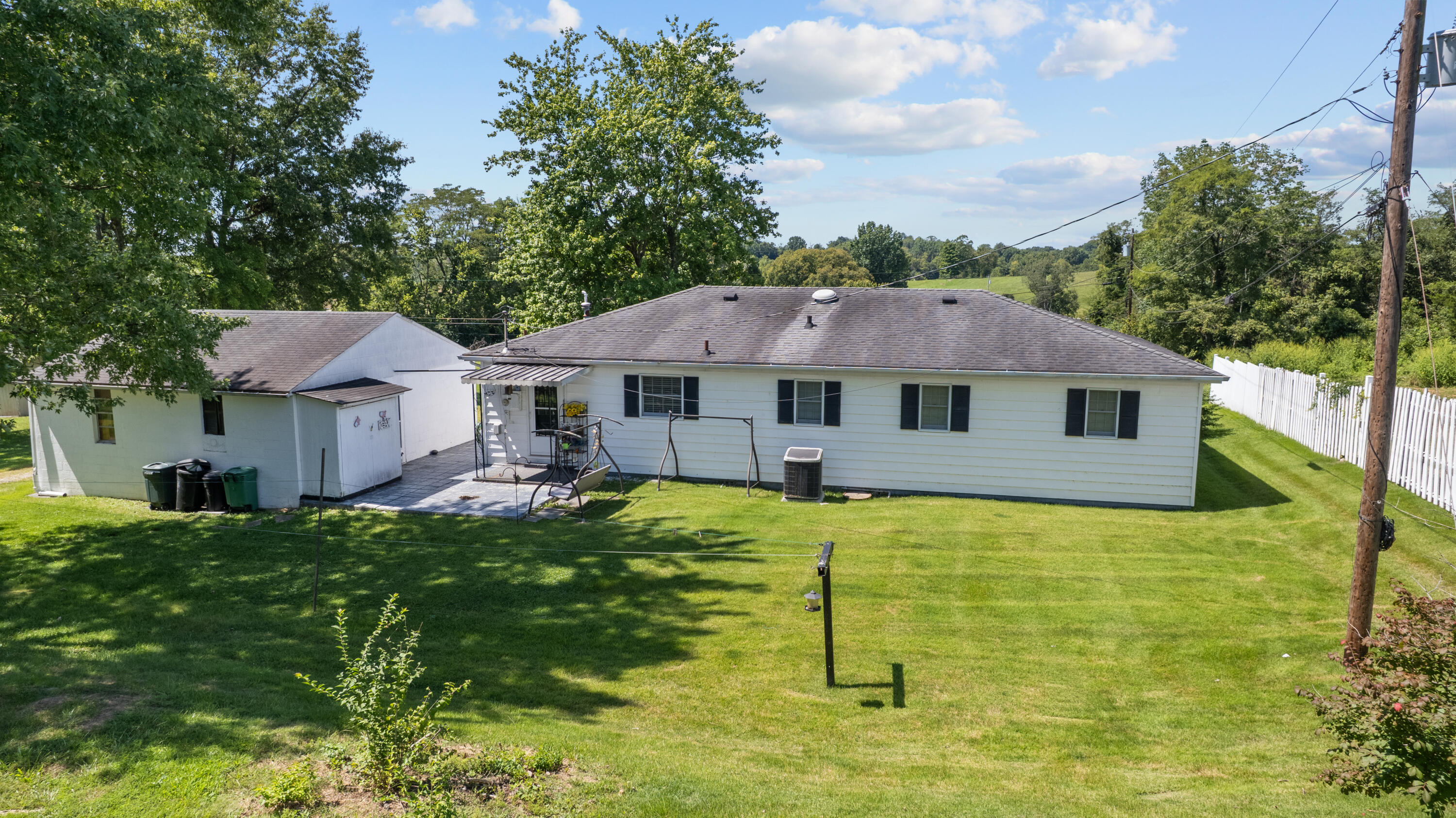 8020 Bridgeport Road Property Photo 9