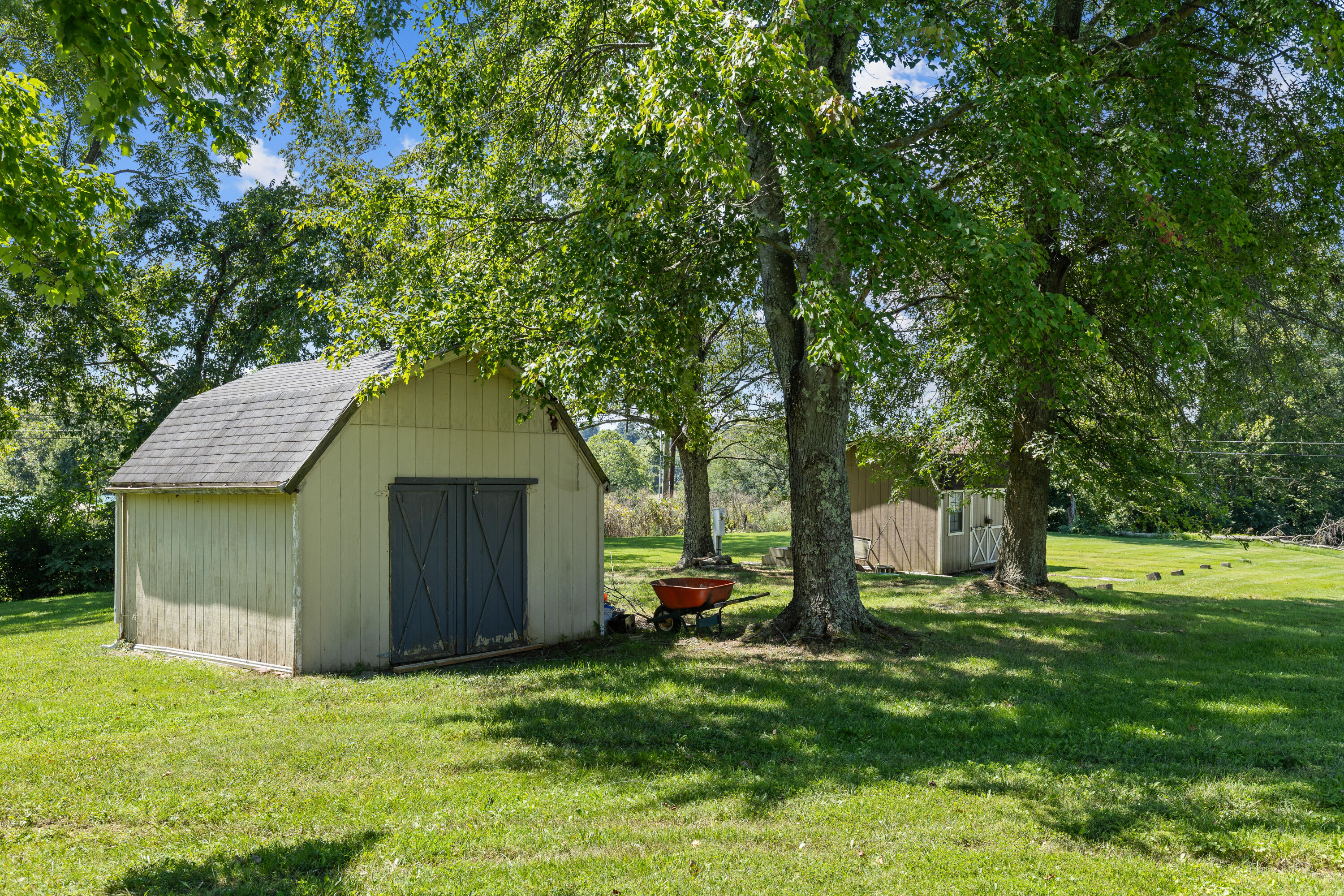 8020 Bridgeport Road Property Photo 12