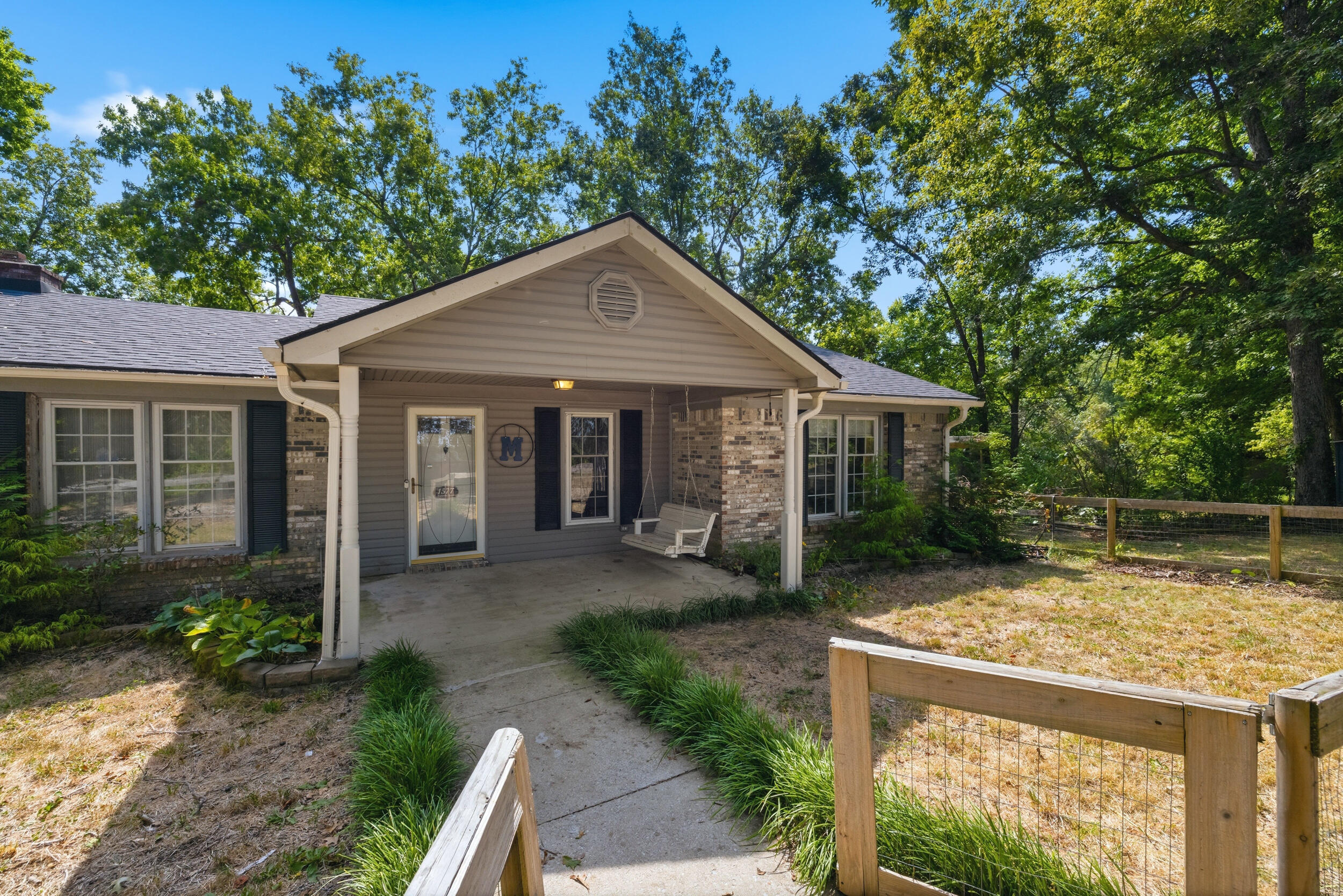 1577 Fairview Road Property Photo 2