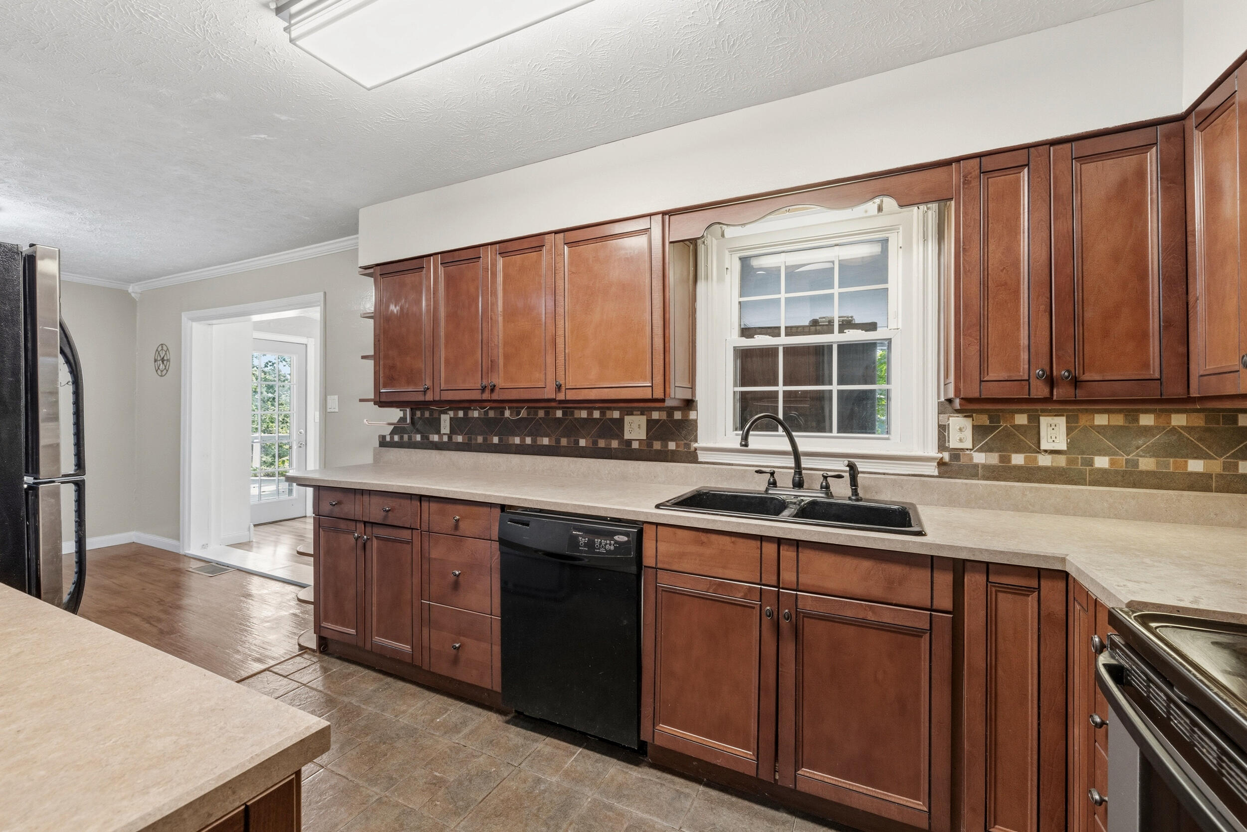 1577 Fairview Road Property Photo 9