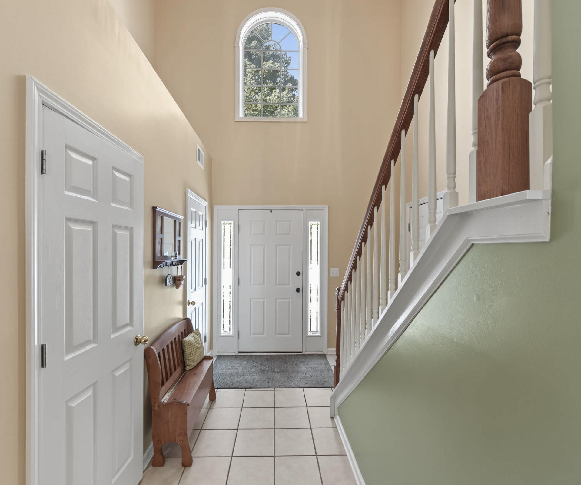 154 Primrose Circle Property Photo 3