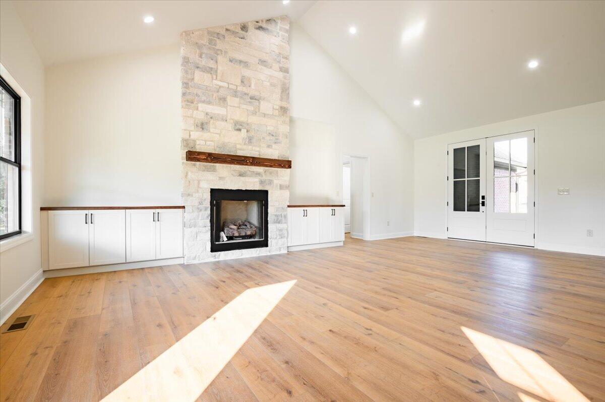 129 Pin Oak Trail Property Photo 7