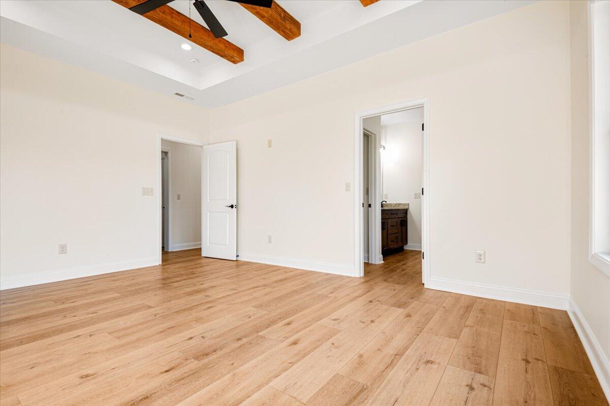 129 Pin Oak Trail Property Photo 17